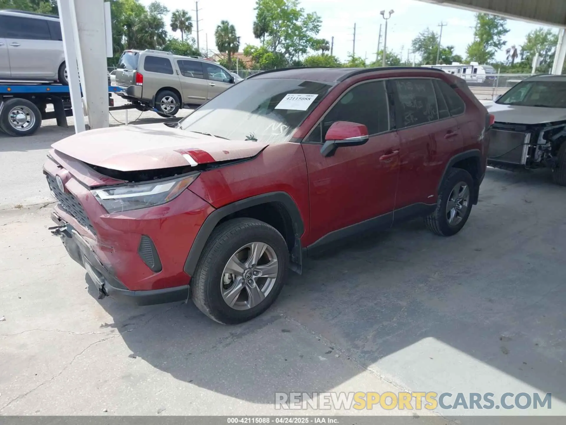 2 fotografías del automóvil dañado 4T3RWRFV3RU137956 TOYOTA RAV4 HYBRID 2024
