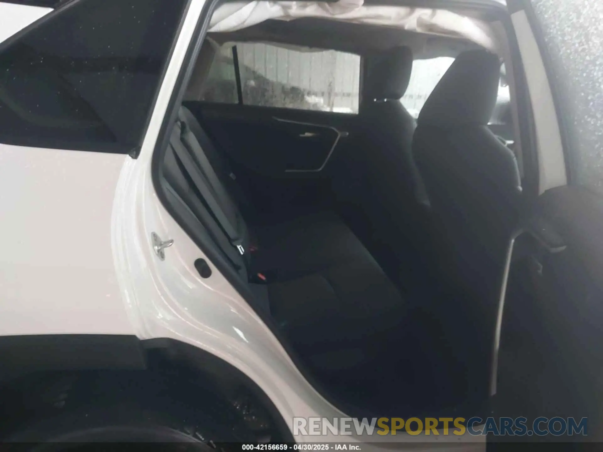 8 fotografías del automóvil dañado 4T3RWRFV6RU117636 TOYOTA RAV4 HYBRID 2024