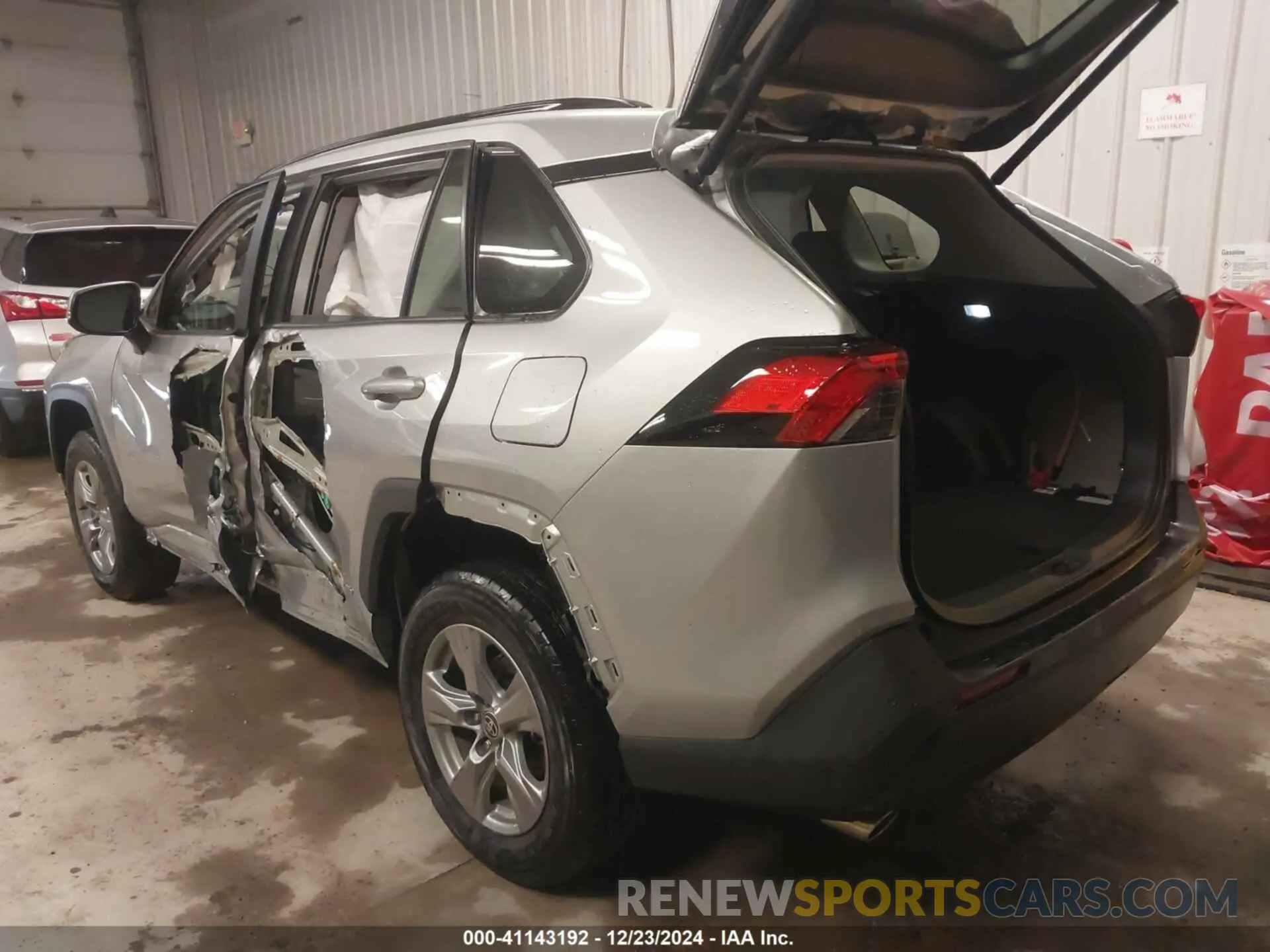 3 fotografías del automóvil dañado 4T3RWRFV6RU125025 TOYOTA RAV4 HYBRID 2024