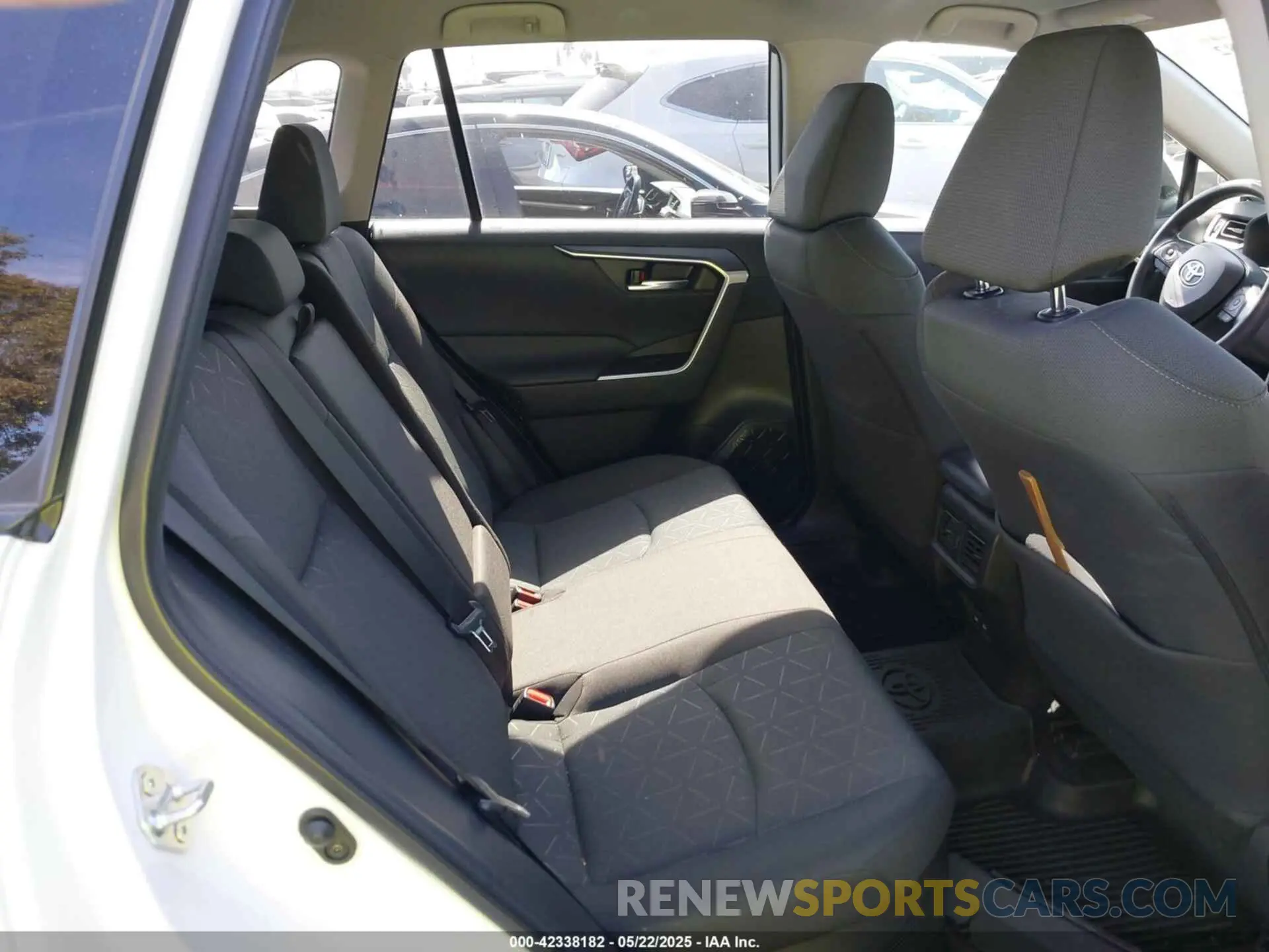 8 fotografías del automóvil dañado 4T3RWRFV6RU145047 TOYOTA RAV4 HYBRID 2024