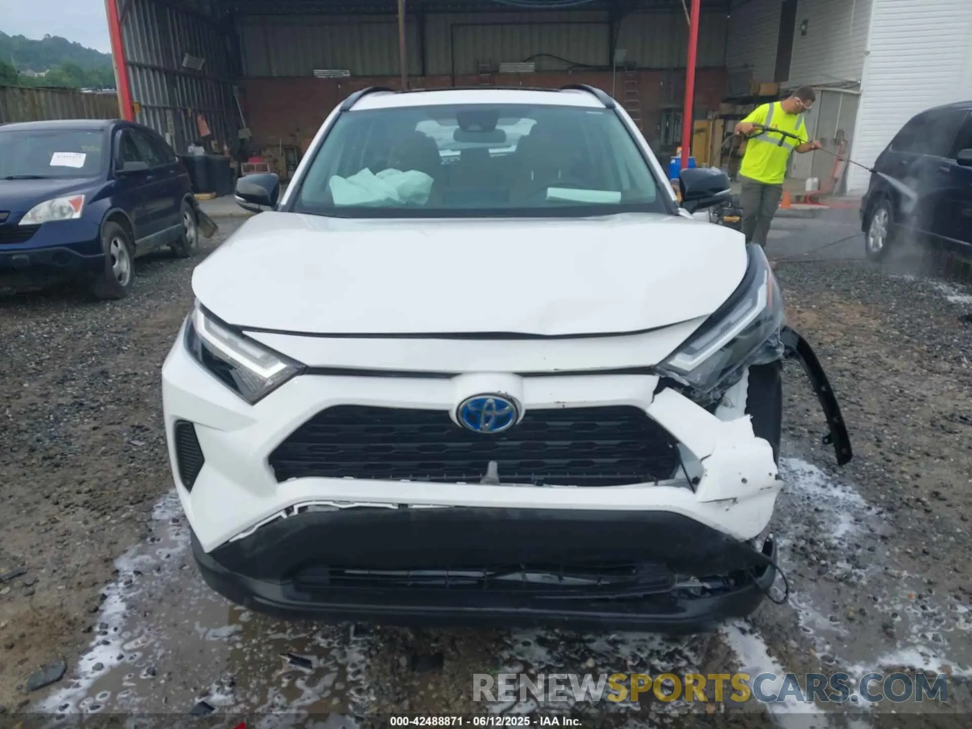 11 fotografías del automóvil dañado 4T3RWRFV8RU110932 TOYOTA RAV4 HYBRID 2024