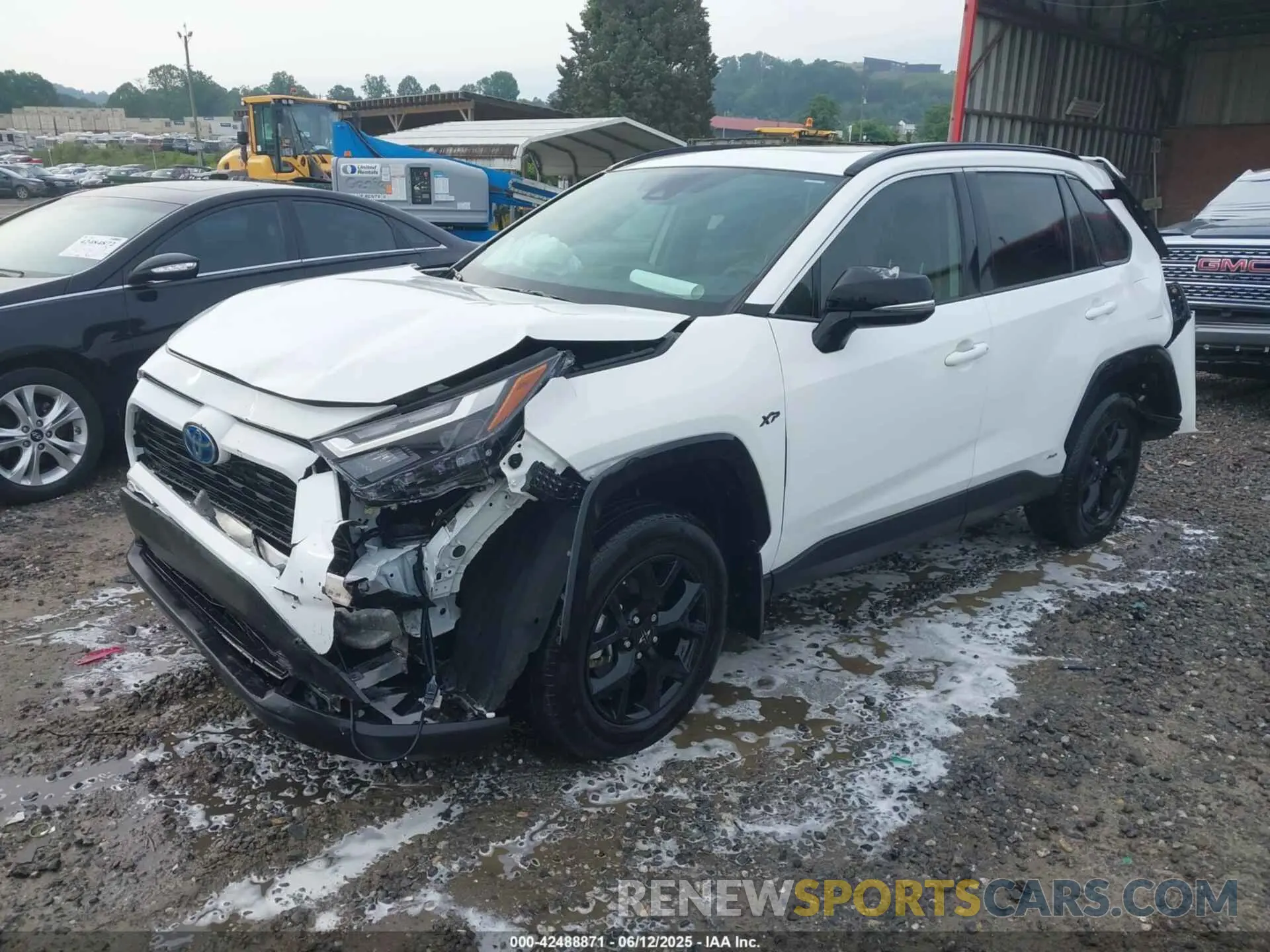 2 fotografías del automóvil dañado 4T3RWRFV8RU110932 TOYOTA RAV4 HYBRID 2024