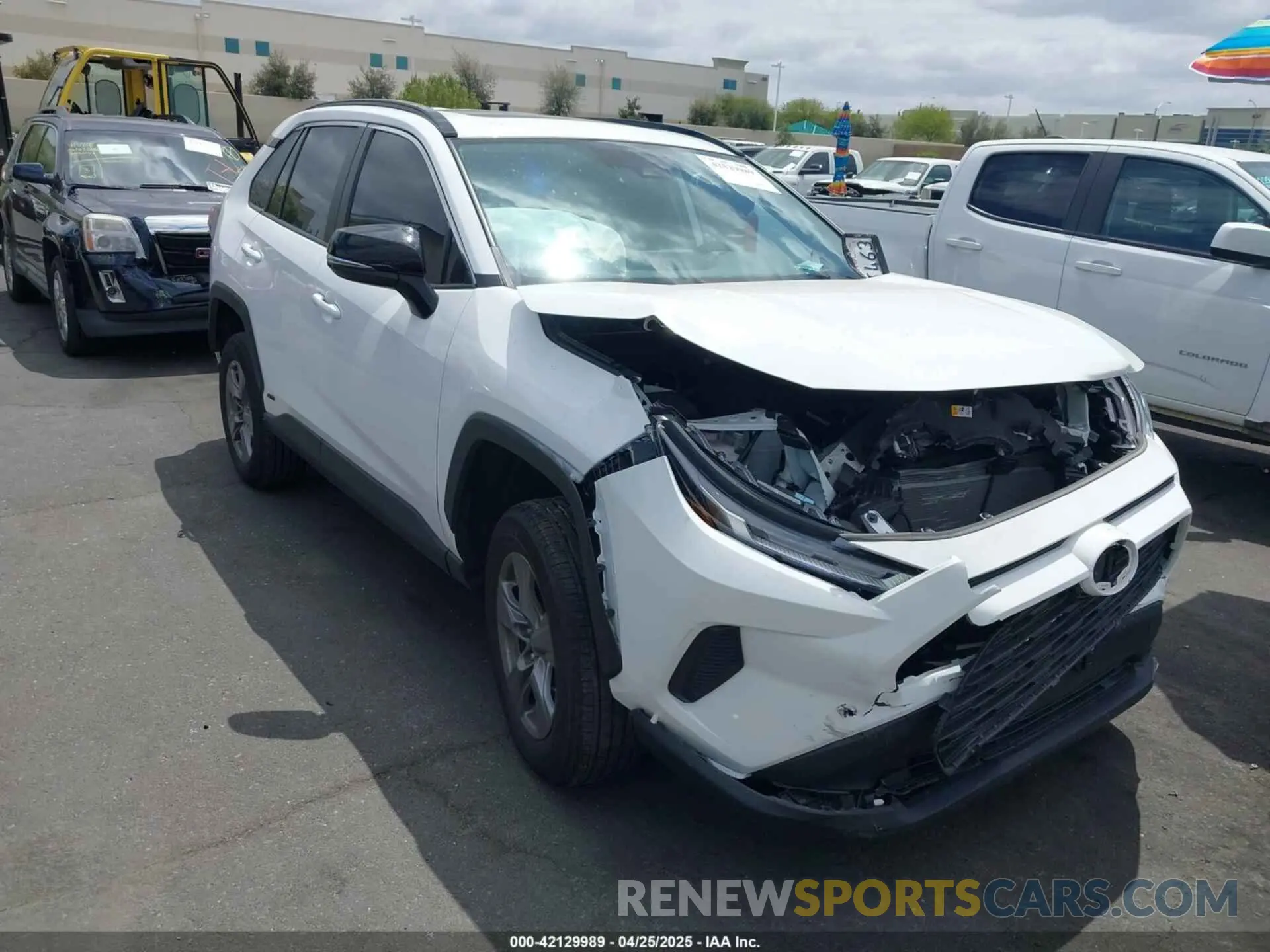 1 fotografías del automóvil dañado 4T3RWRFV8RU130923 TOYOTA RAV4 HYBRID 2024