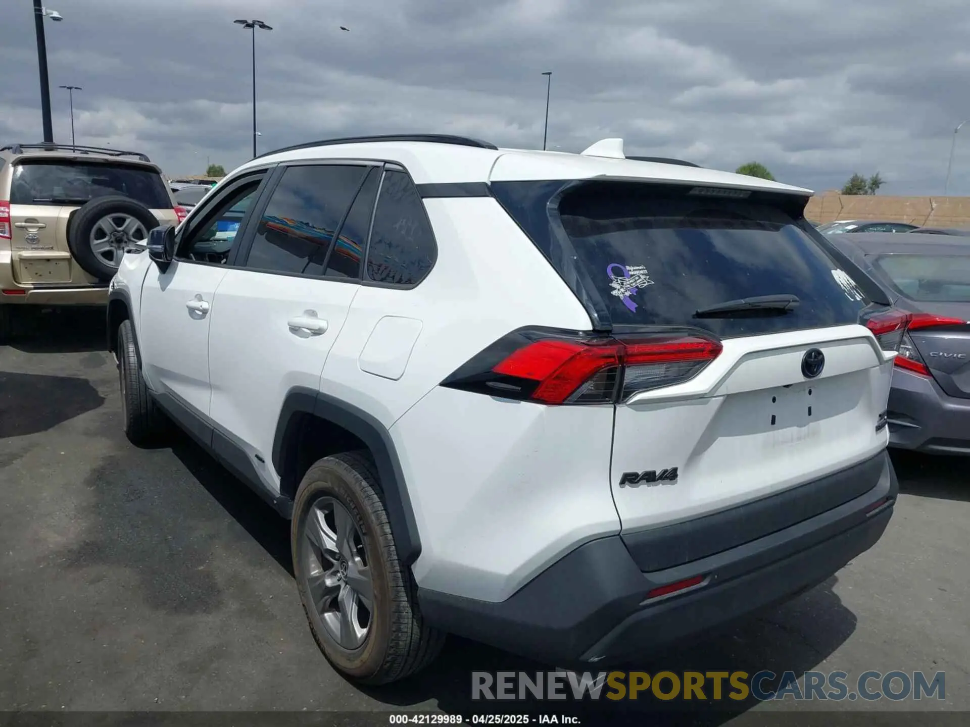3 fotografías del automóvil dañado 4T3RWRFV8RU130923 TOYOTA RAV4 HYBRID 2024