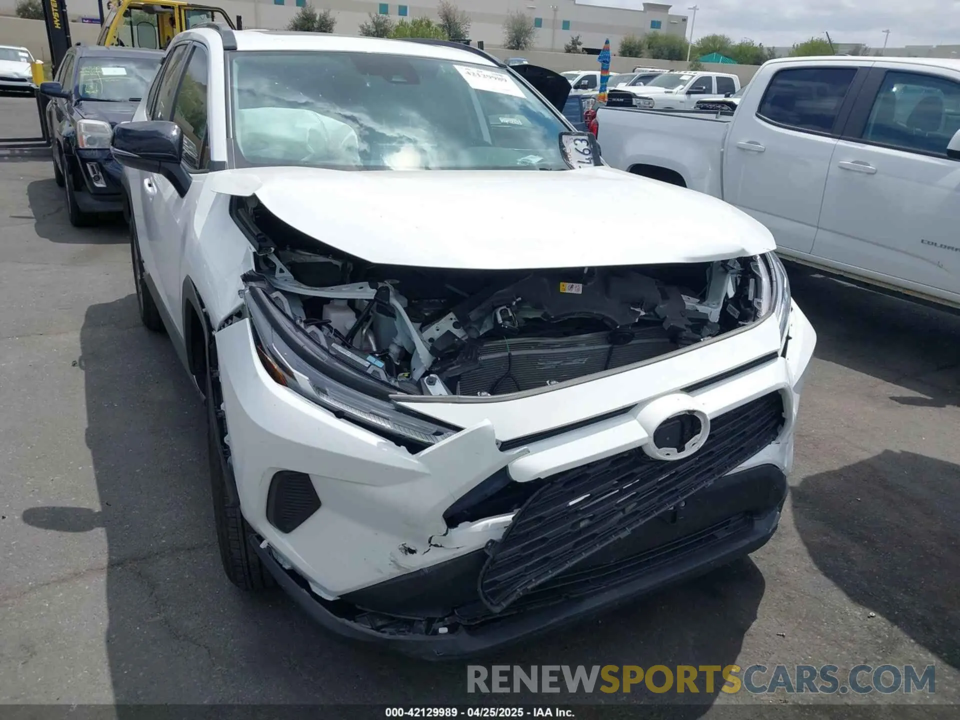 6 fotografías del automóvil dañado 4T3RWRFV8RU130923 TOYOTA RAV4 HYBRID 2024
