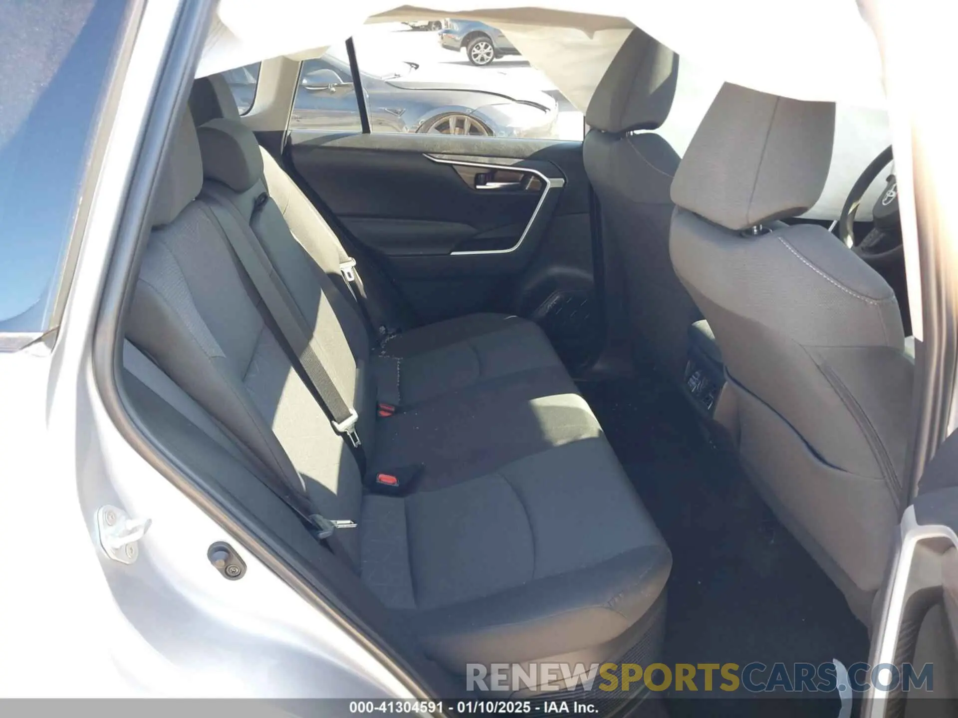 8 fotografías del automóvil dañado 4T3RWRFV8RU140271 TOYOTA RAV4 HYBRID 2024