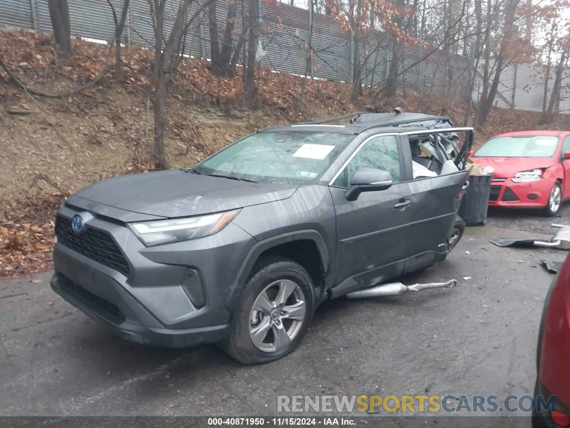 2 fotografías del automóvil dañado 4T3RWRFVXRU155760 TOYOTA RAV4 HYBRID 2024