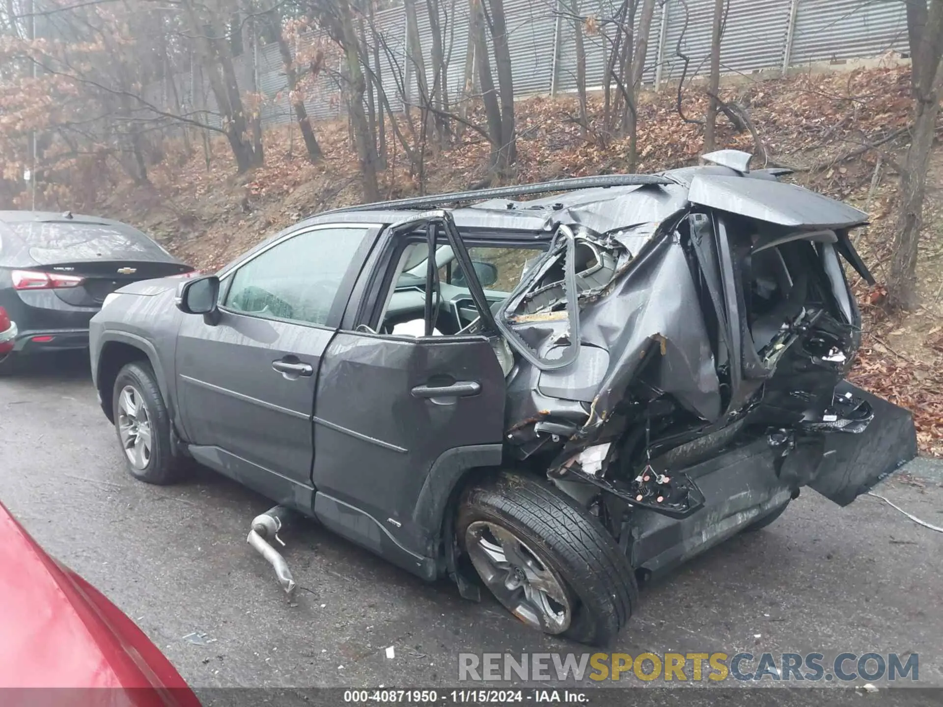 3 fotografías del automóvil dañado 4T3RWRFVXRU155760 TOYOTA RAV4 HYBRID 2024