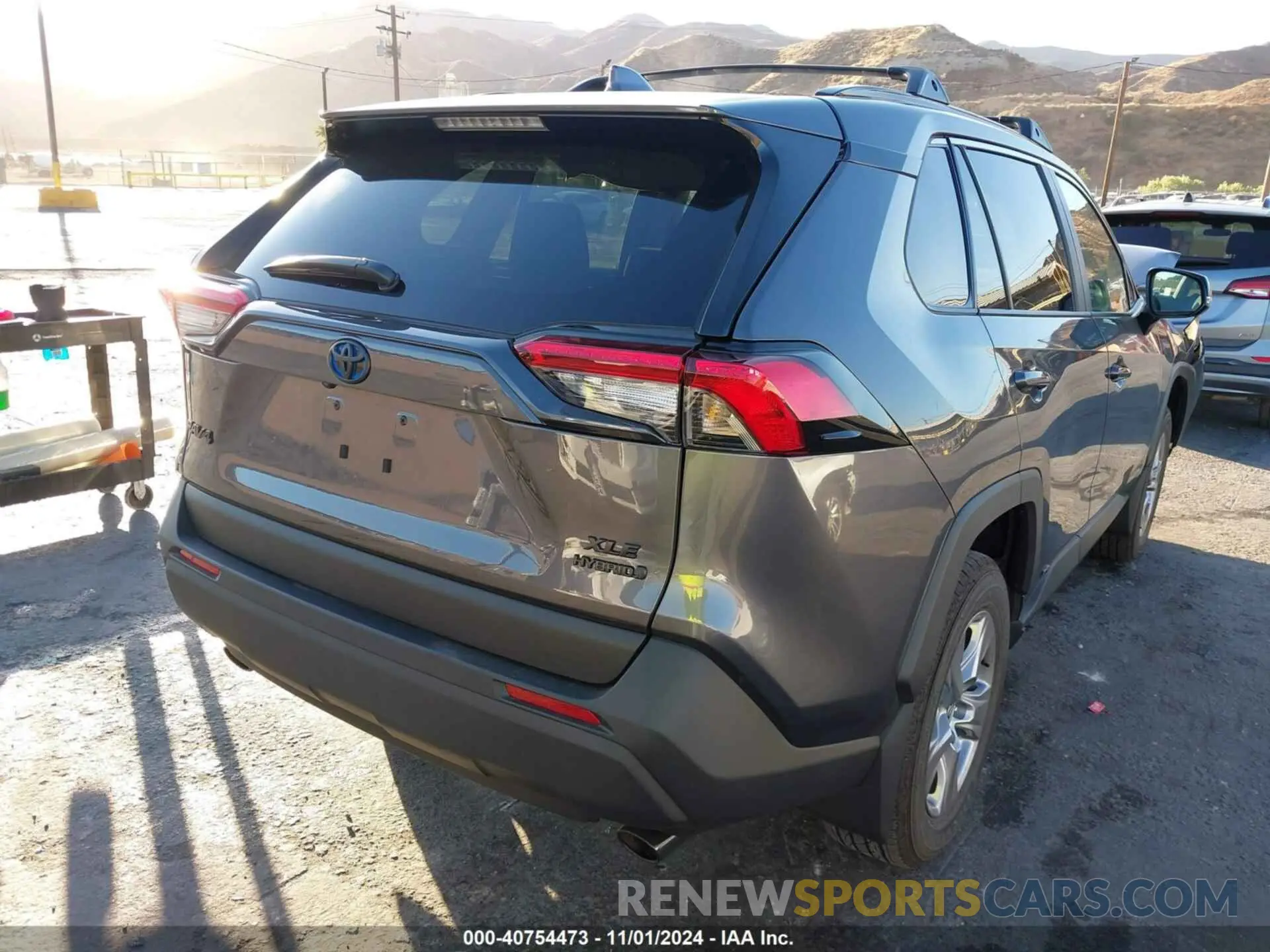 4 fotografías del automóvil dañado 4T3RWRFVXRU155774 TOYOTA RAV4 HYBRID 2024