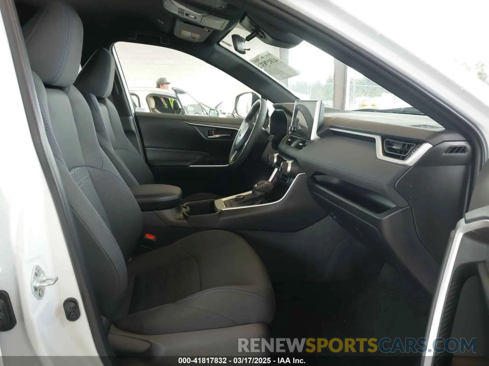 5 fotografías del automóvil dañado 4T3T6RFV3RU163656 TOYOTA RAV4 HYBRID 2024
