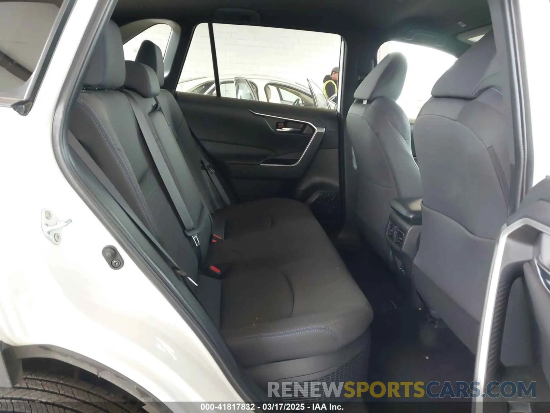 8 fotografías del automóvil dañado 4T3T6RFV3RU163656 TOYOTA RAV4 HYBRID 2024