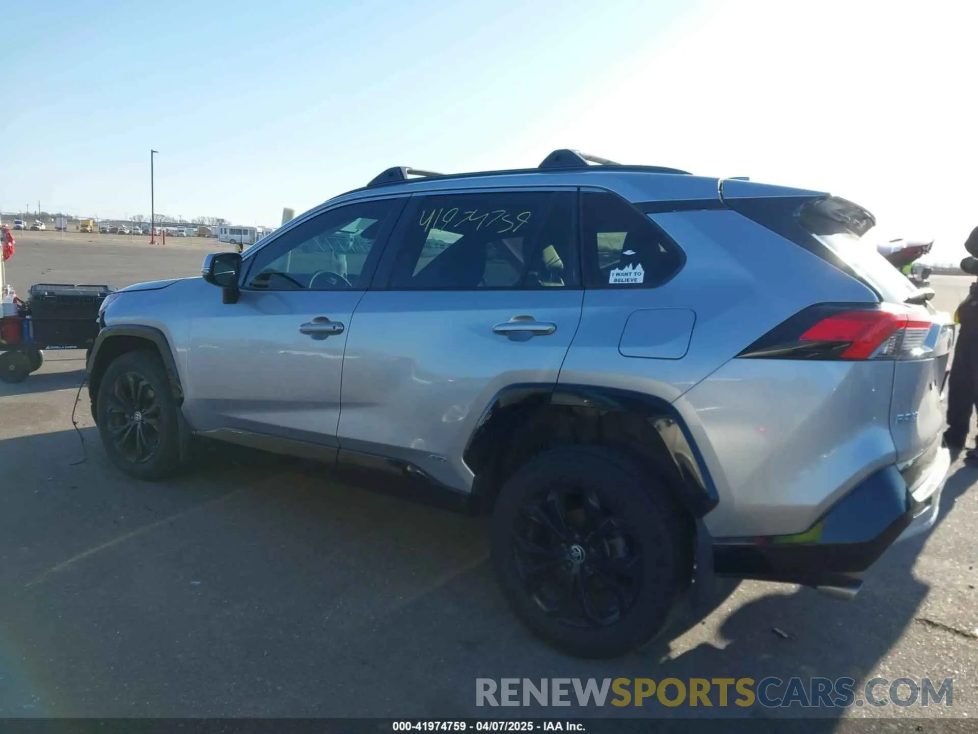 14 fotografías del automóvil dañado 4T3T6RFV8RU141765 TOYOTA RAV4 HYBRID 2024