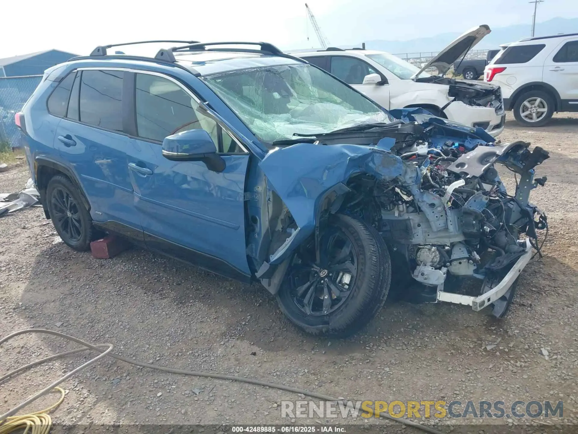1 fotografías del automóvil dañado JTM16RFV4RD139533 TOYOTA RAV4 HYBRID 2024