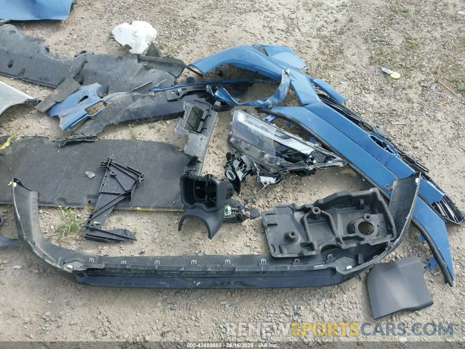20 fotografías del automóvil dañado JTM16RFV4RD139533 TOYOTA RAV4 HYBRID 2024