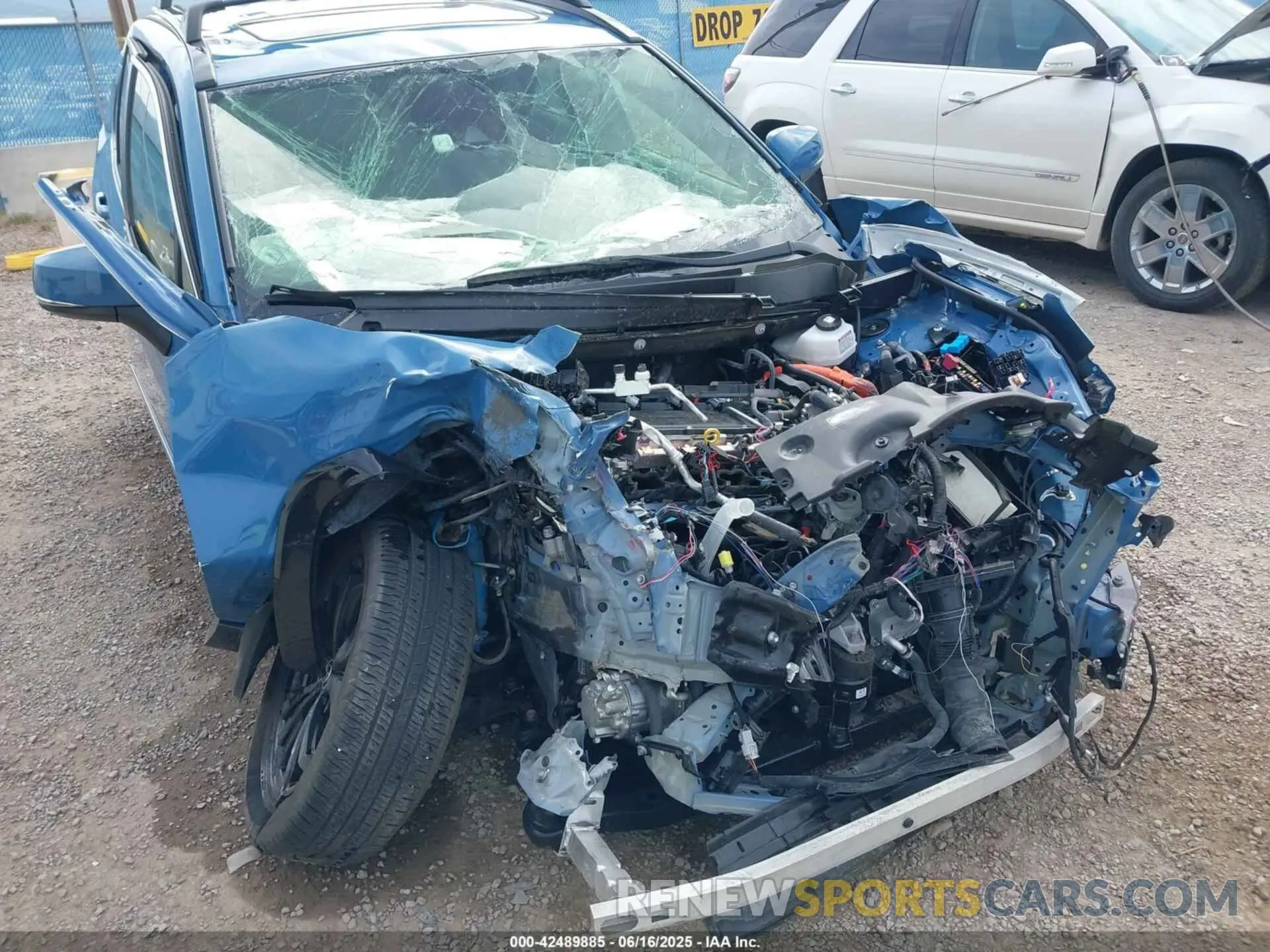 6 fotografías del automóvil dañado JTM16RFV4RD139533 TOYOTA RAV4 HYBRID 2024