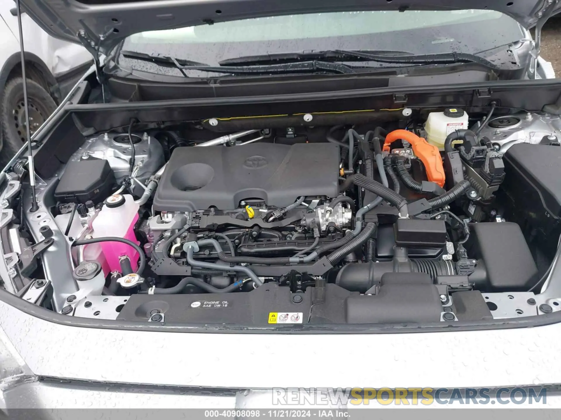 10 fotografías del automóvil dañado JTMB6RFV1RD138604 TOYOTA RAV4 HYBRID 2024