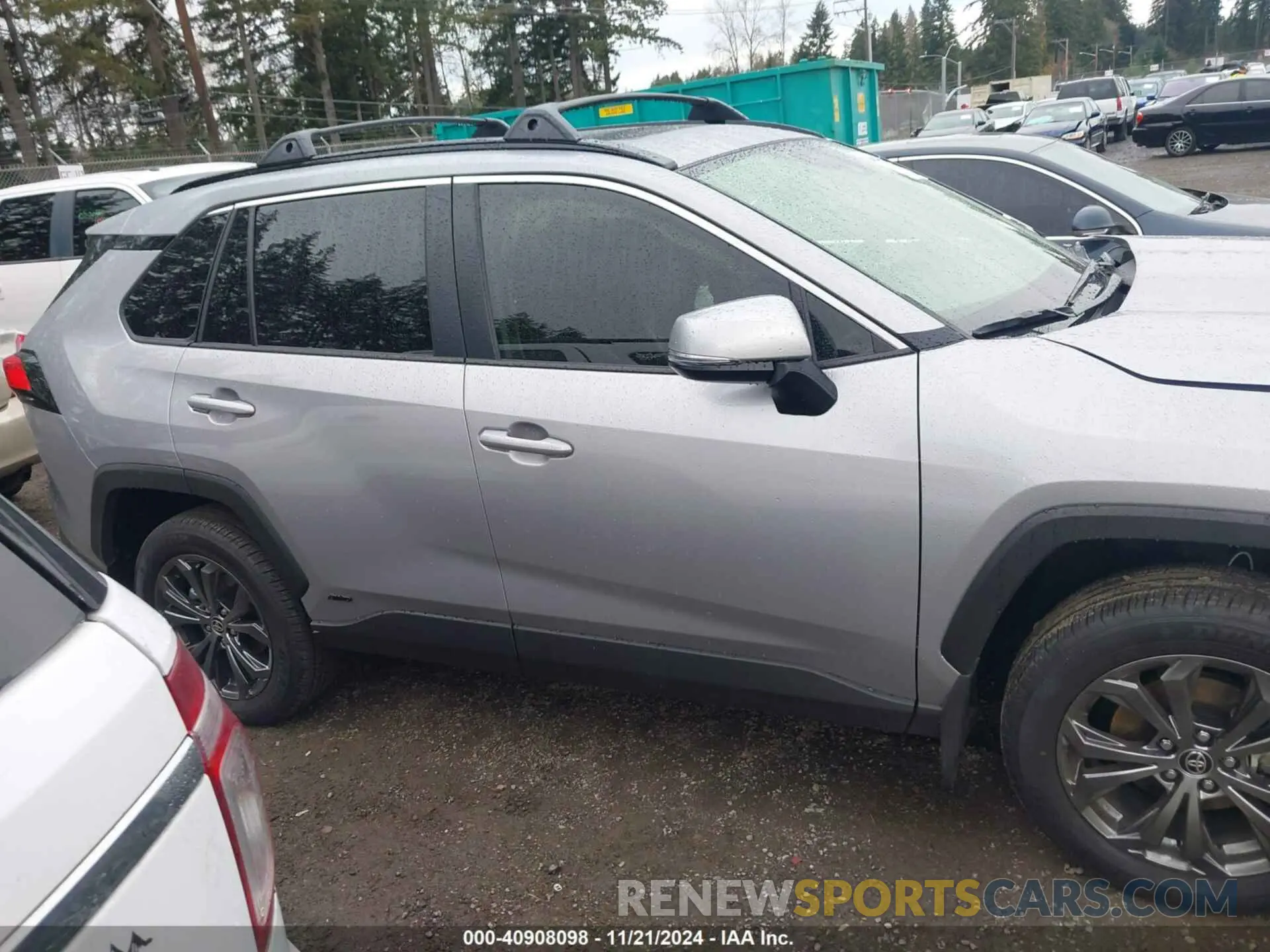 14 fotografías del automóvil dañado JTMB6RFV1RD138604 TOYOTA RAV4 HYBRID 2024