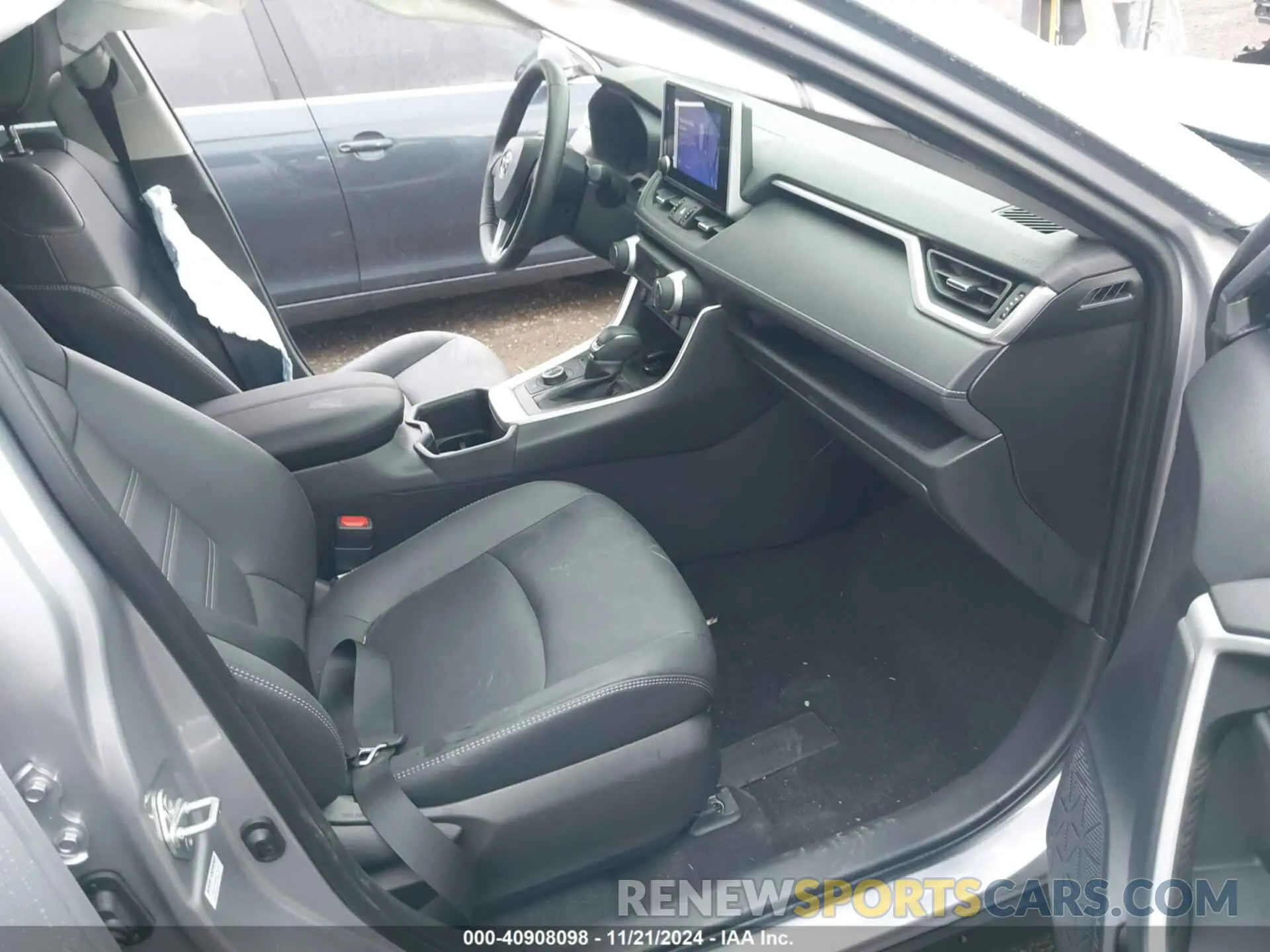 5 fotografías del automóvil dañado JTMB6RFV1RD138604 TOYOTA RAV4 HYBRID 2024