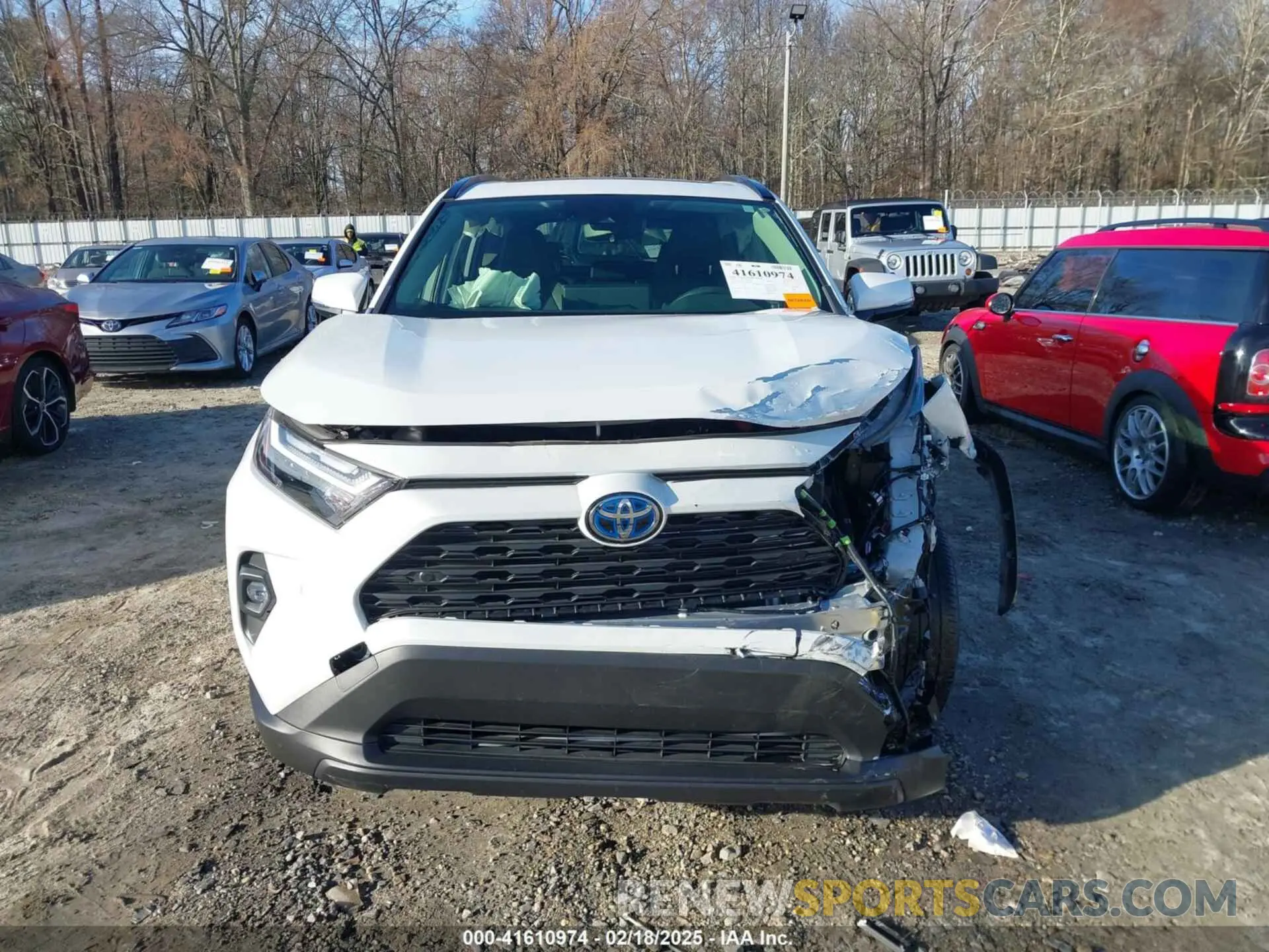 12 fotografías del automóvil dañado JTMB6RFV3RJ045018 TOYOTA RAV4 HYBRID 2024