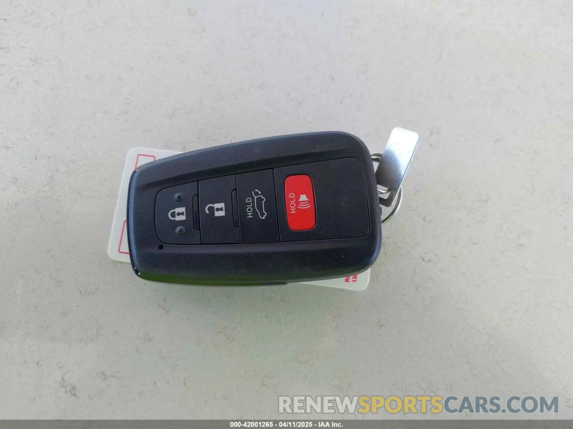 11 fotografías del automóvil dañado JTMB6RFV7RJ061562 TOYOTA RAV4 HYBRID 2024