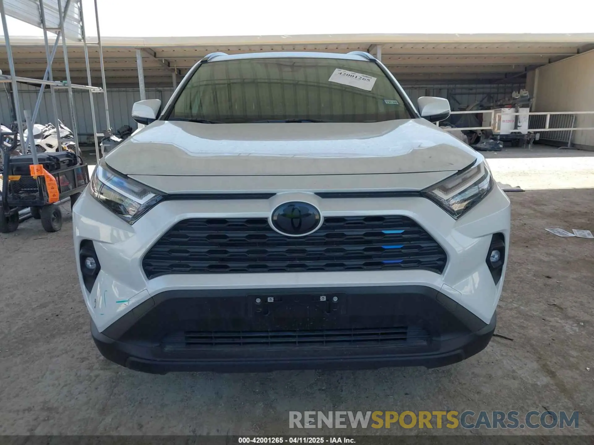 13 fotografías del automóvil dañado JTMB6RFV7RJ061562 TOYOTA RAV4 HYBRID 2024