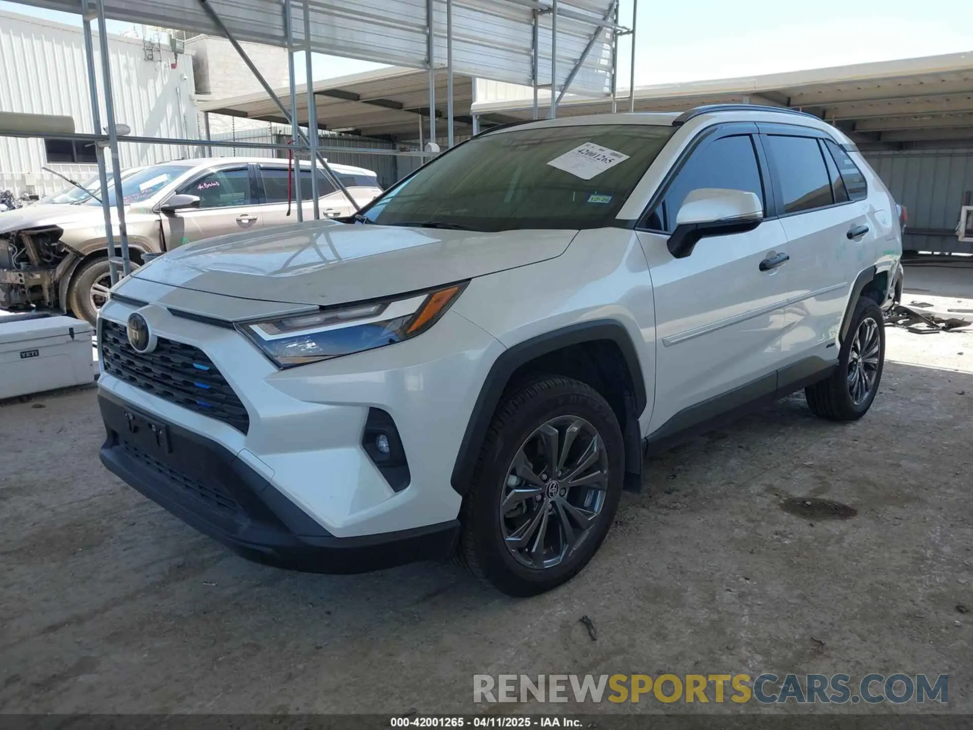 2 fotografías del automóvil dañado JTMB6RFV7RJ061562 TOYOTA RAV4 HYBRID 2024