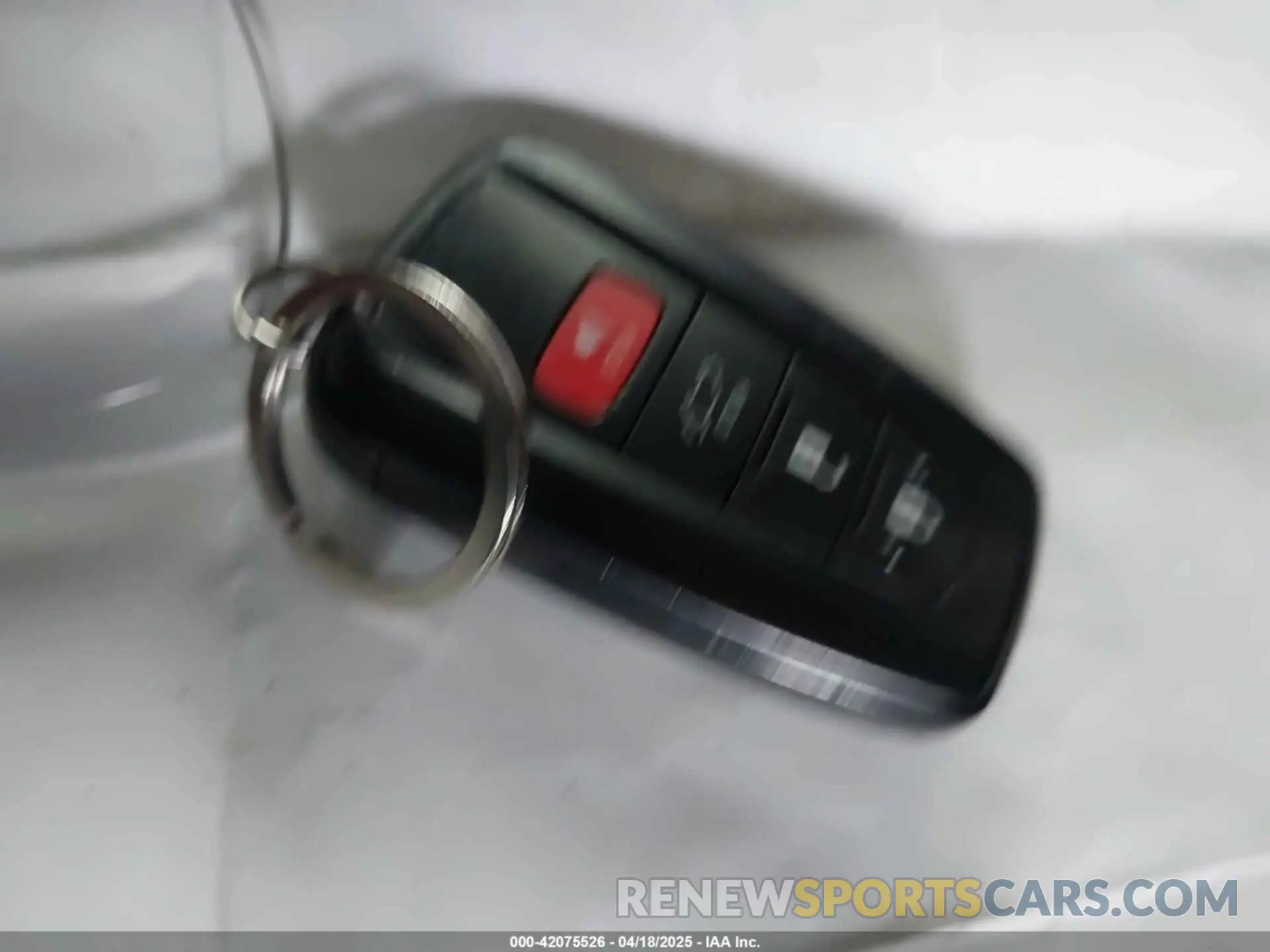 11 fotografías del automóvil dañado JTMB6RFV8RD130824 TOYOTA RAV4 HYBRID 2024