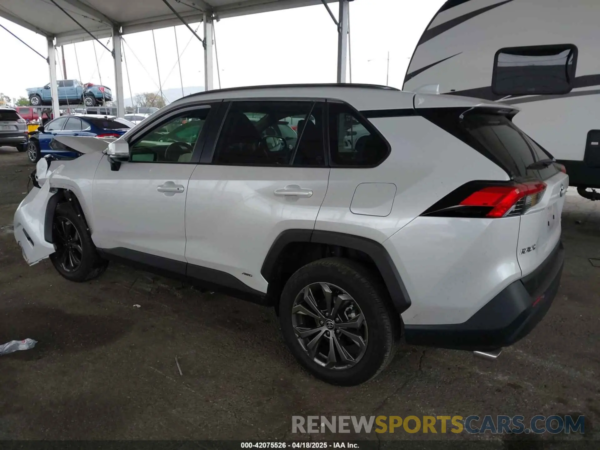3 fotografías del automóvil dañado JTMB6RFV8RD130824 TOYOTA RAV4 HYBRID 2024