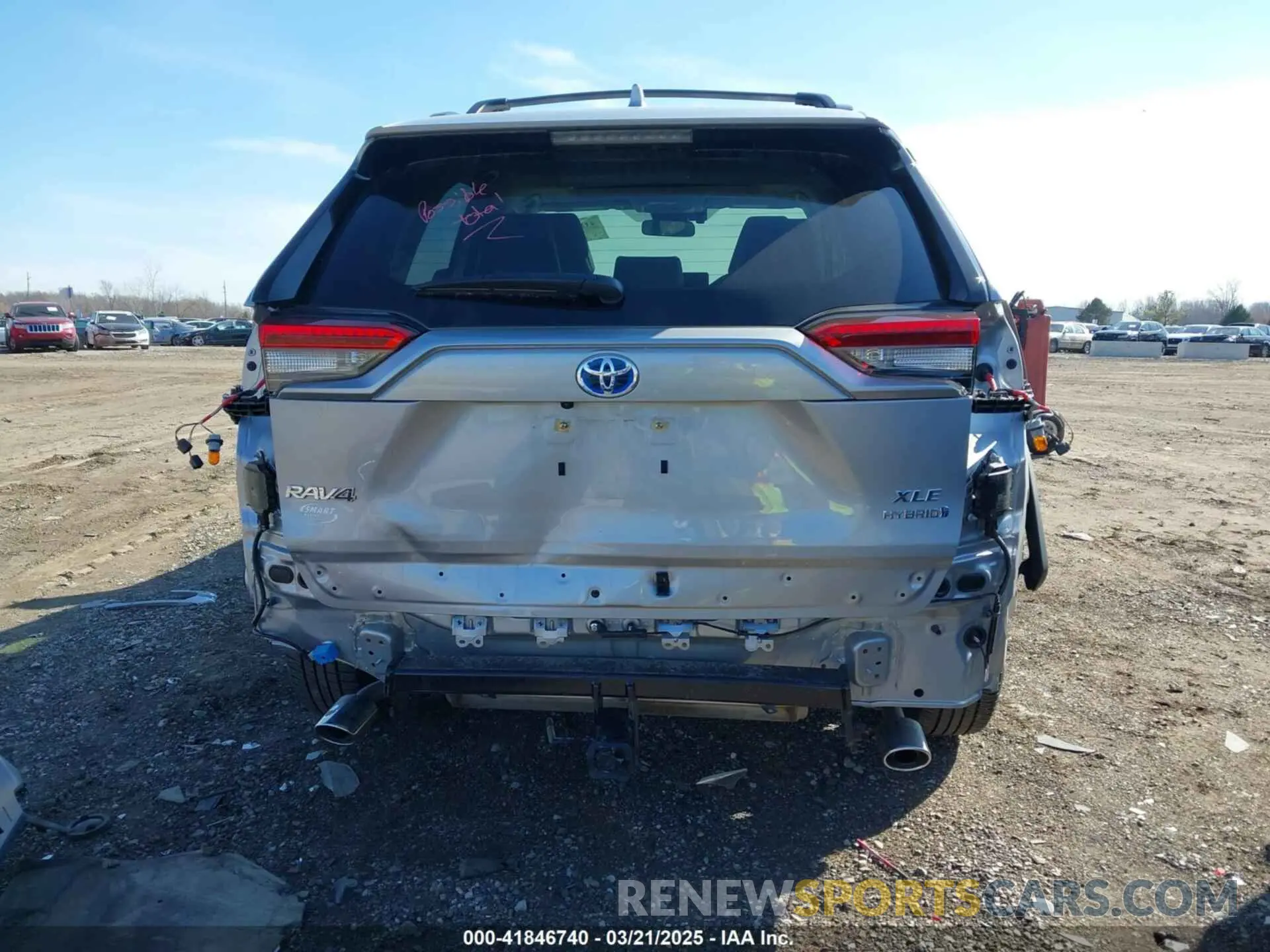 17 fotografías del automóvil dañado JTMB6RFV8RD134274 TOYOTA RAV4 HYBRID 2024