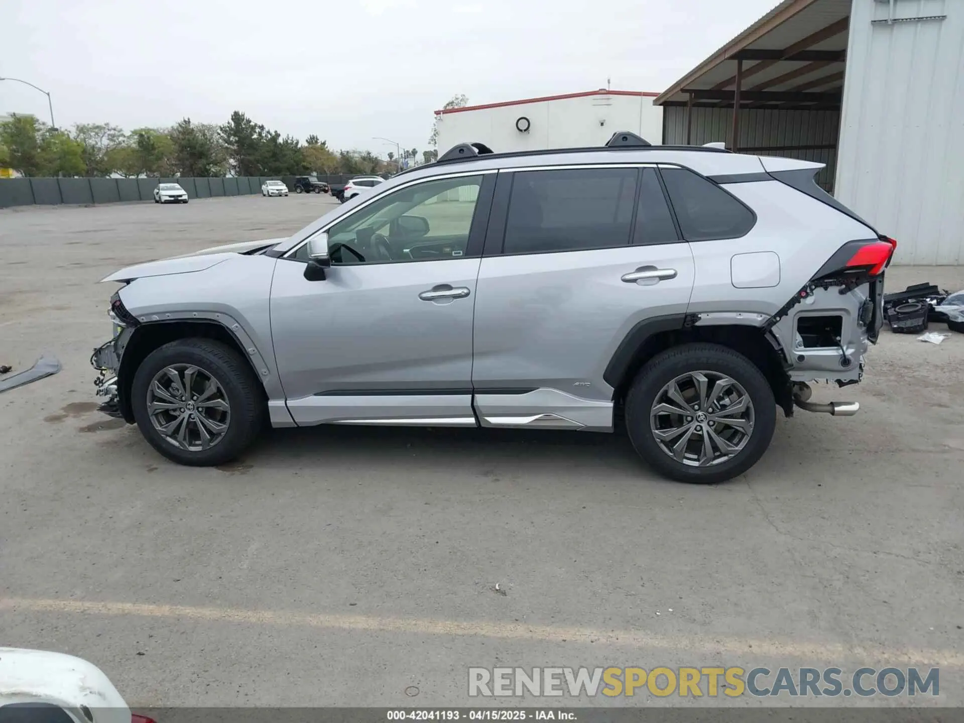 15 fotografías del automóvil dañado JTMD6RFV1RD135582 TOYOTA RAV4 HYBRID 2024