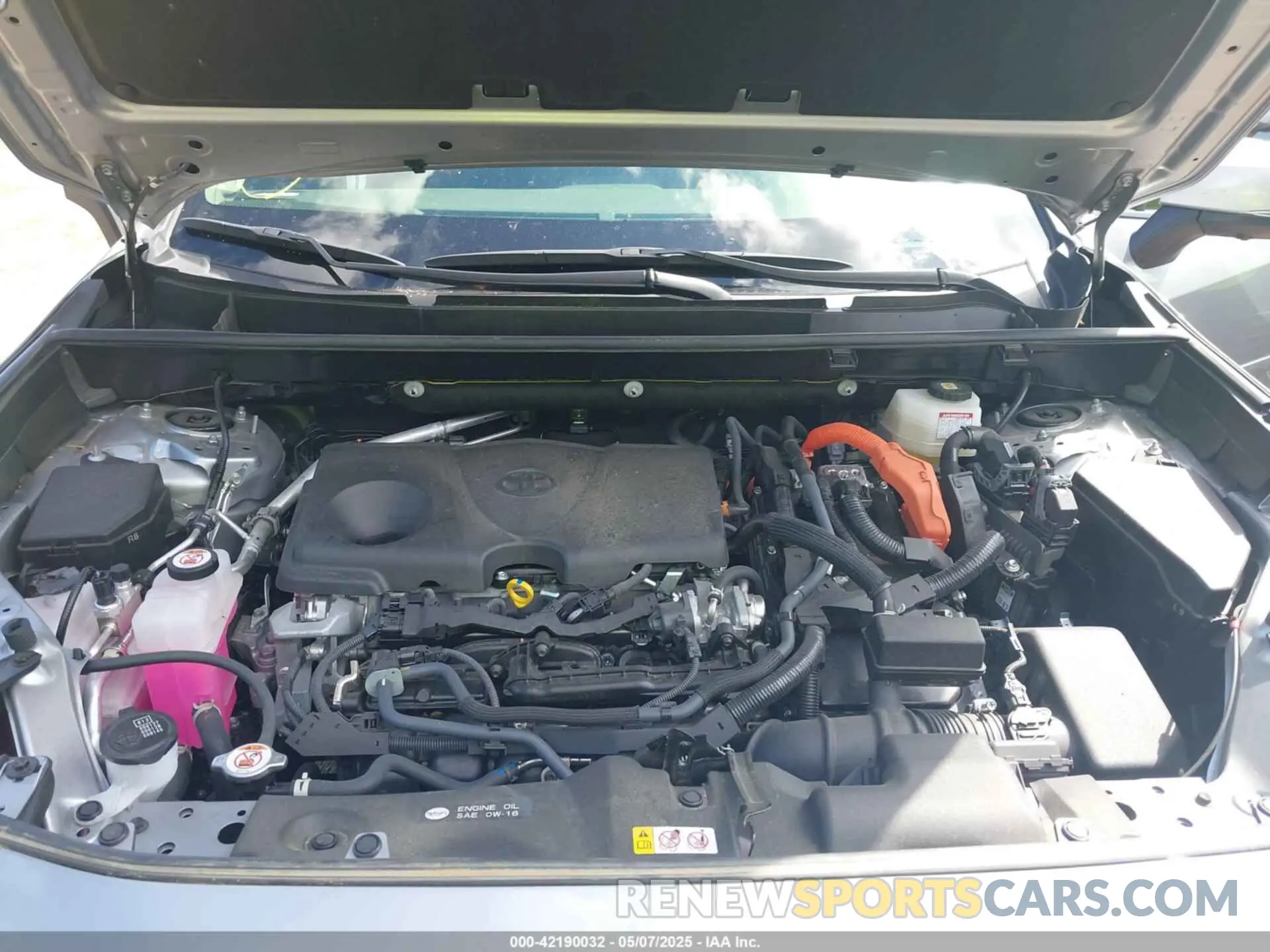 10 fotografías del automóvil dañado JTMD6RFV6RD128627 TOYOTA RAV4 HYBRID 2024