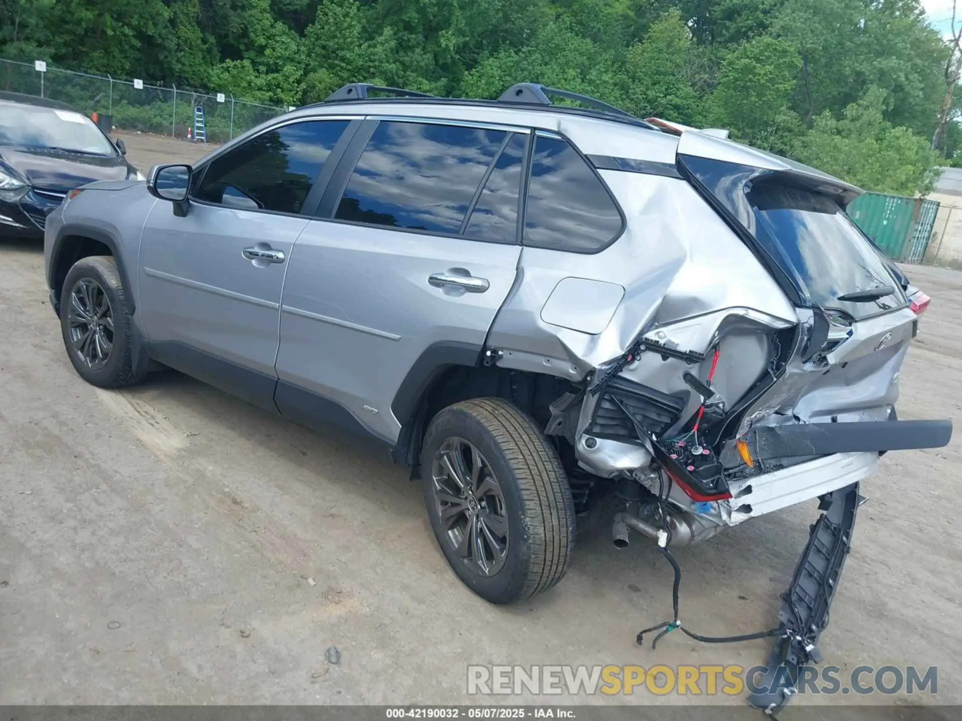3 fotografías del automóvil dañado JTMD6RFV6RD128627 TOYOTA RAV4 HYBRID 2024