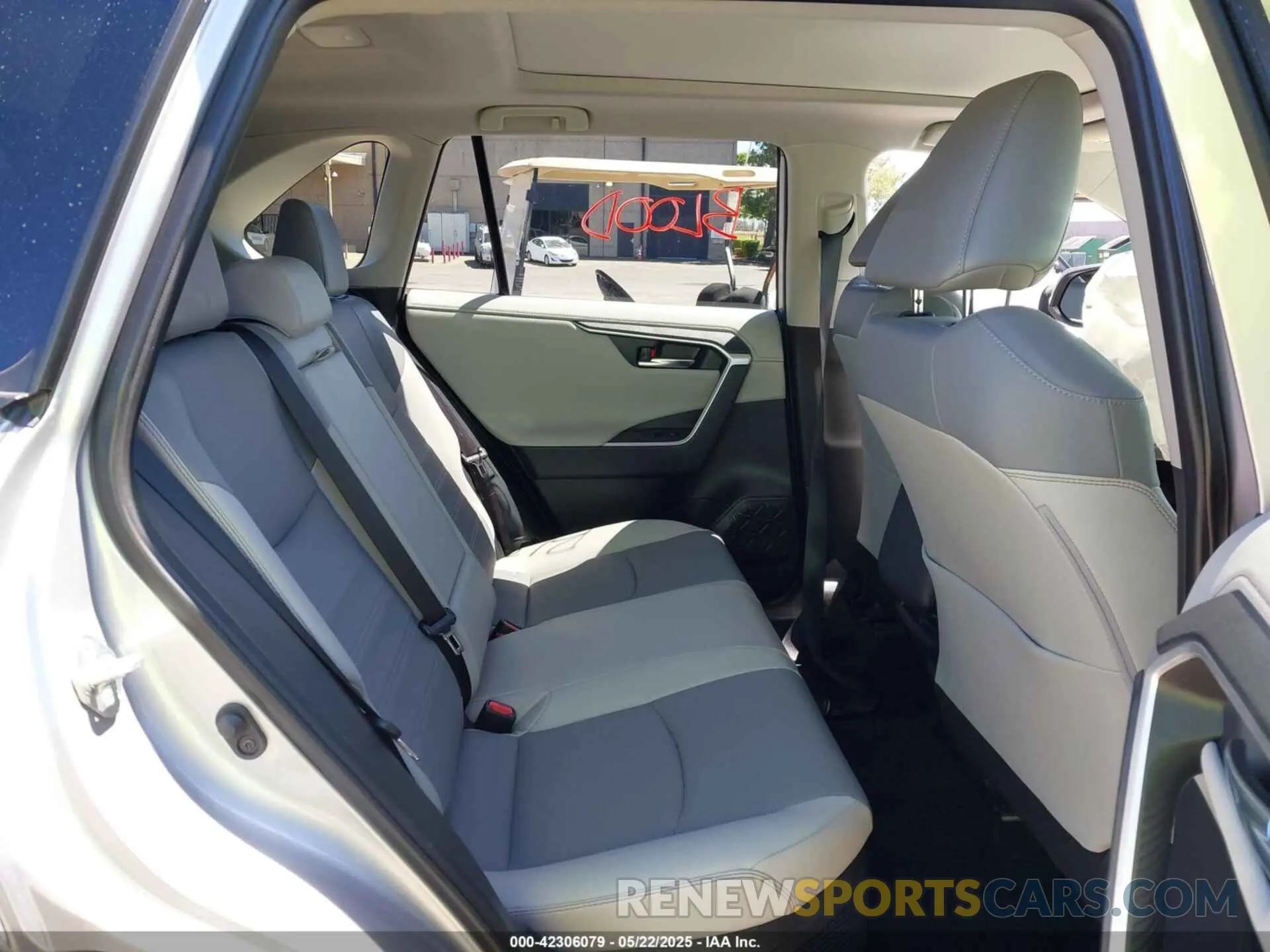 8 fotografías del automóvil dañado JTMD6RFV6RD136503 TOYOTA RAV4 HYBRID 2024