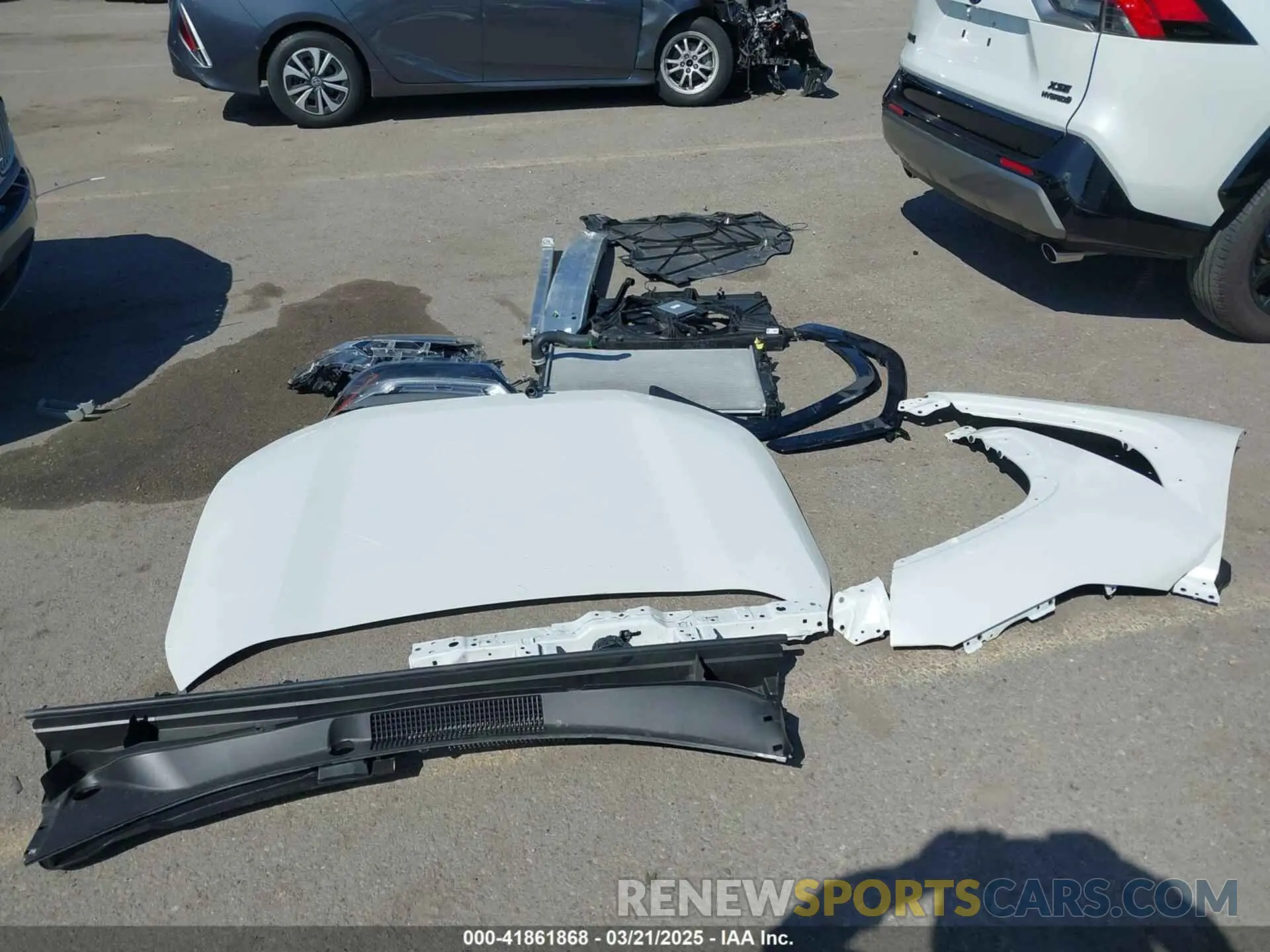 12 fotografías del automóvil dañado JTME6RFV3RD549984 TOYOTA RAV4 HYBRID 2024