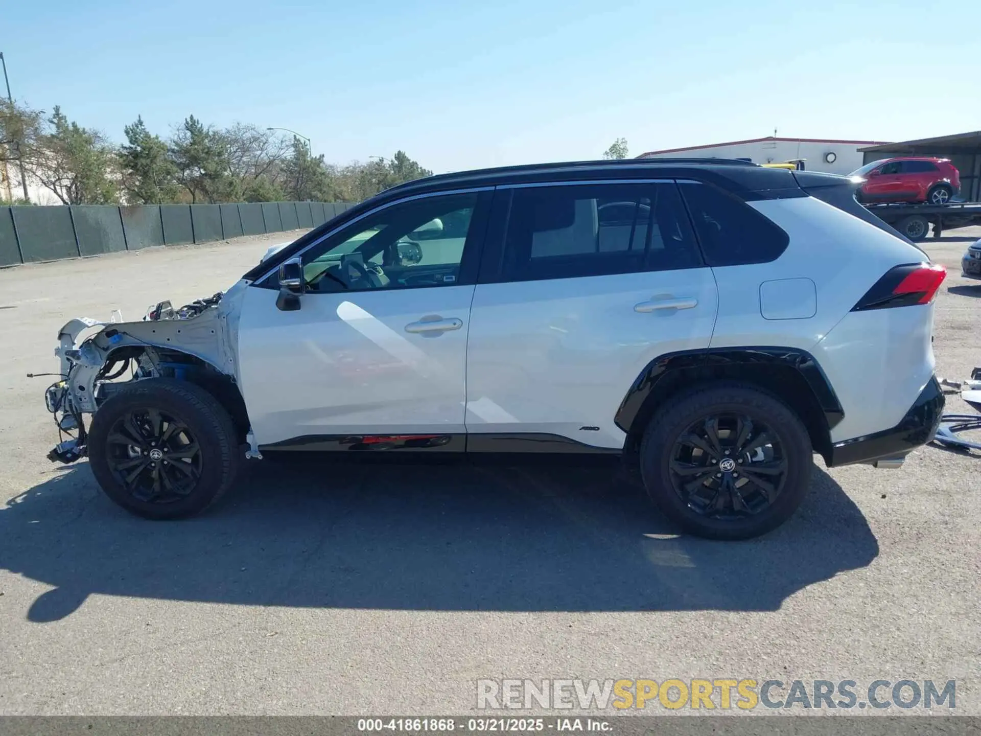 15 fotografías del automóvil dañado JTME6RFV3RD549984 TOYOTA RAV4 HYBRID 2024