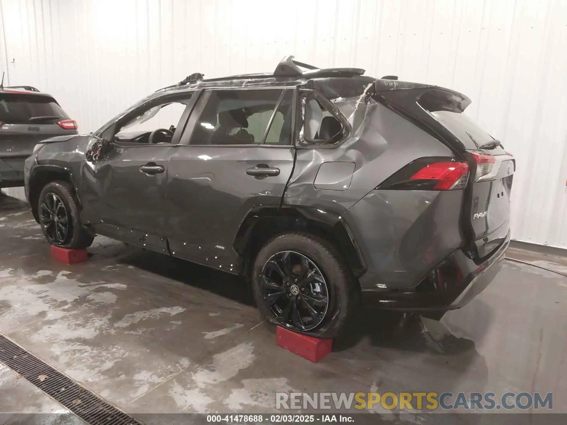3 fotografías del automóvil dañado JTME6RFV5RD565989 TOYOTA RAV4 HYBRID 2024