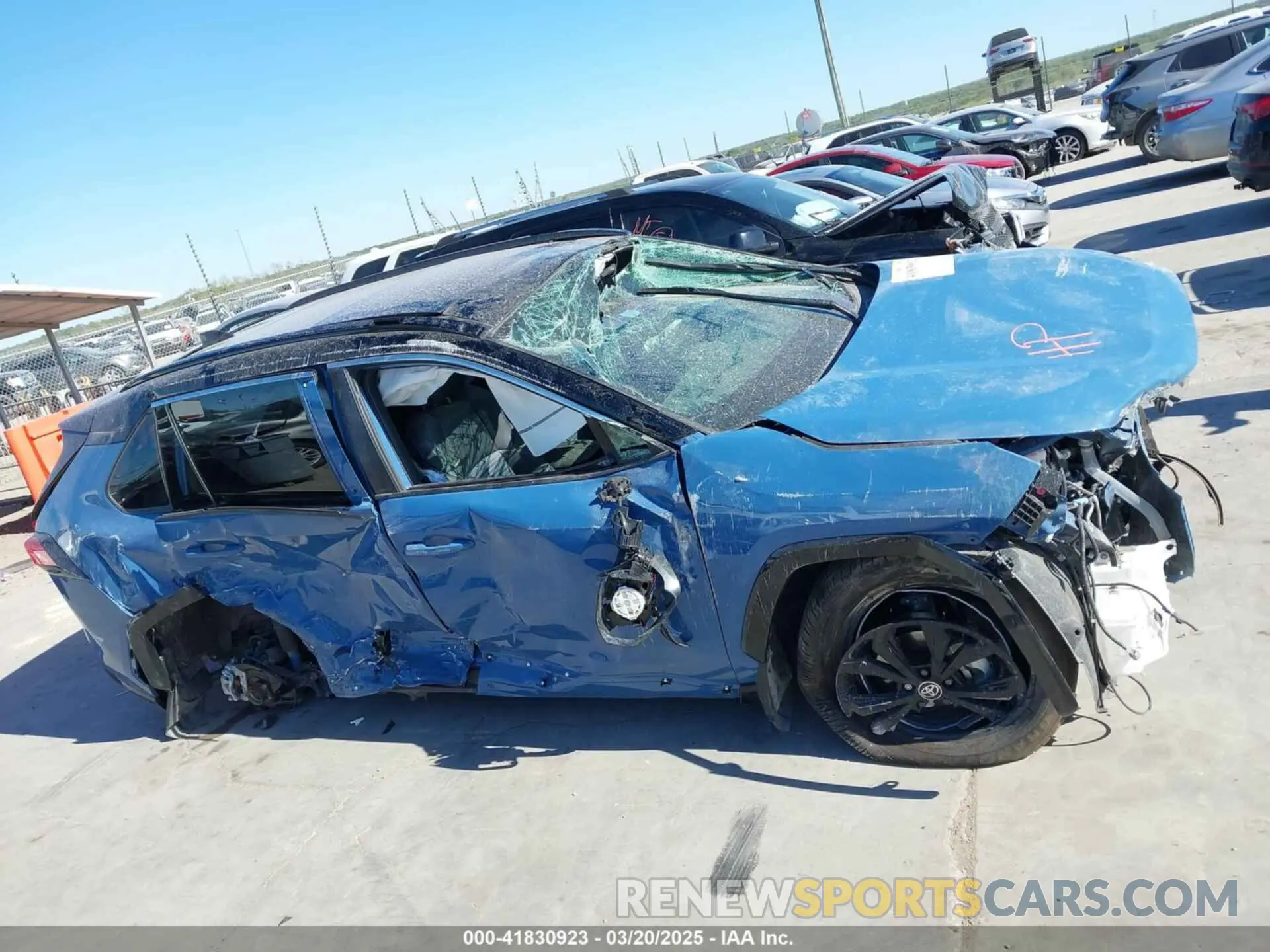13 fotografías del automóvil dañado JTME6RFV7RD569140 TOYOTA RAV4 HYBRID 2024