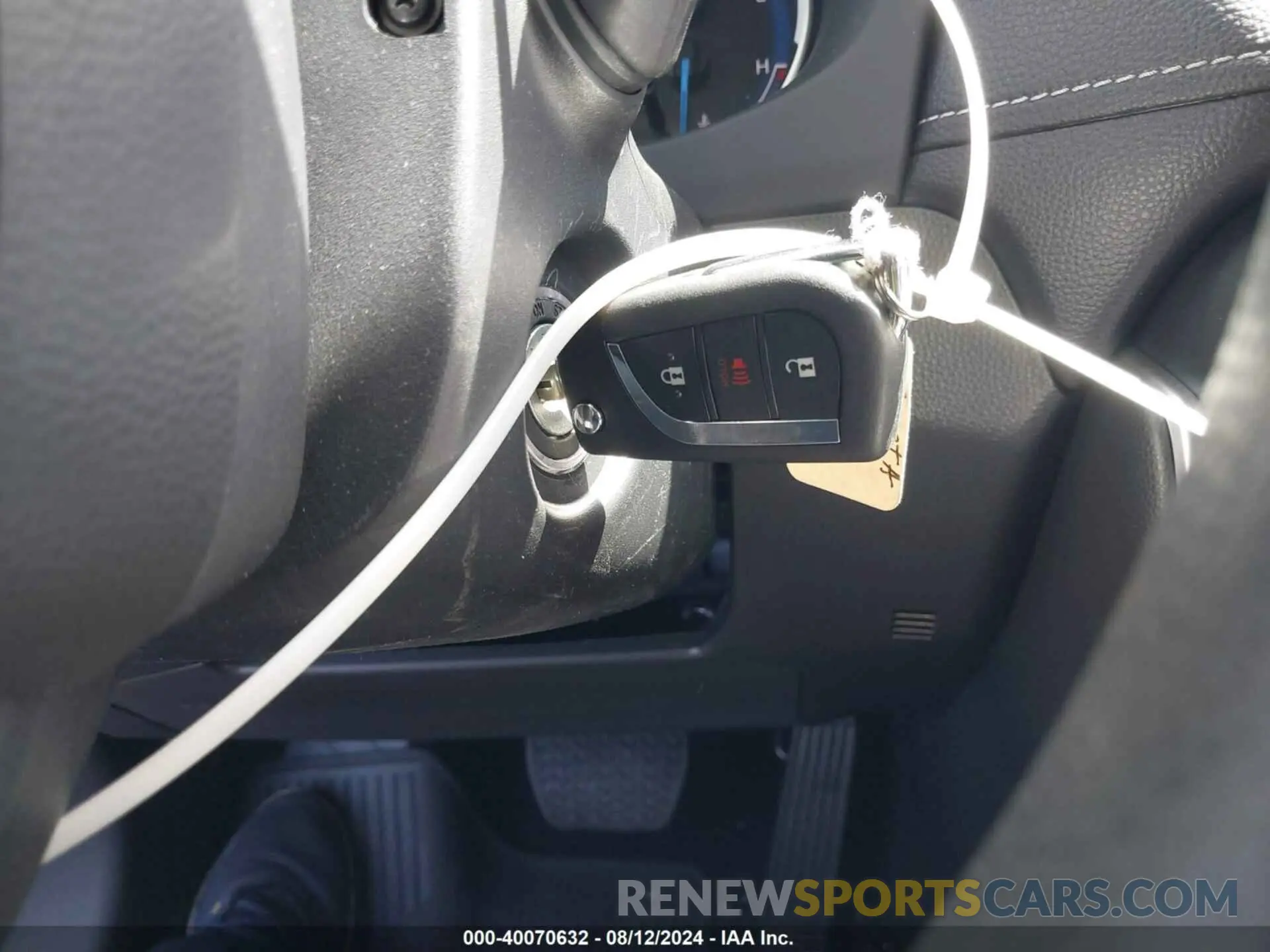 11 fotografías del automóvil dañado JTMLWRFV3RD245304 TOYOTA RAV4 HYBRID 2024