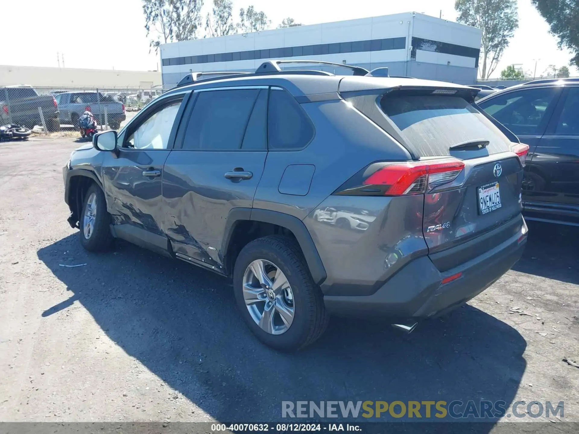 3 fotografías del automóvil dañado JTMLWRFV3RD245304 TOYOTA RAV4 HYBRID 2024