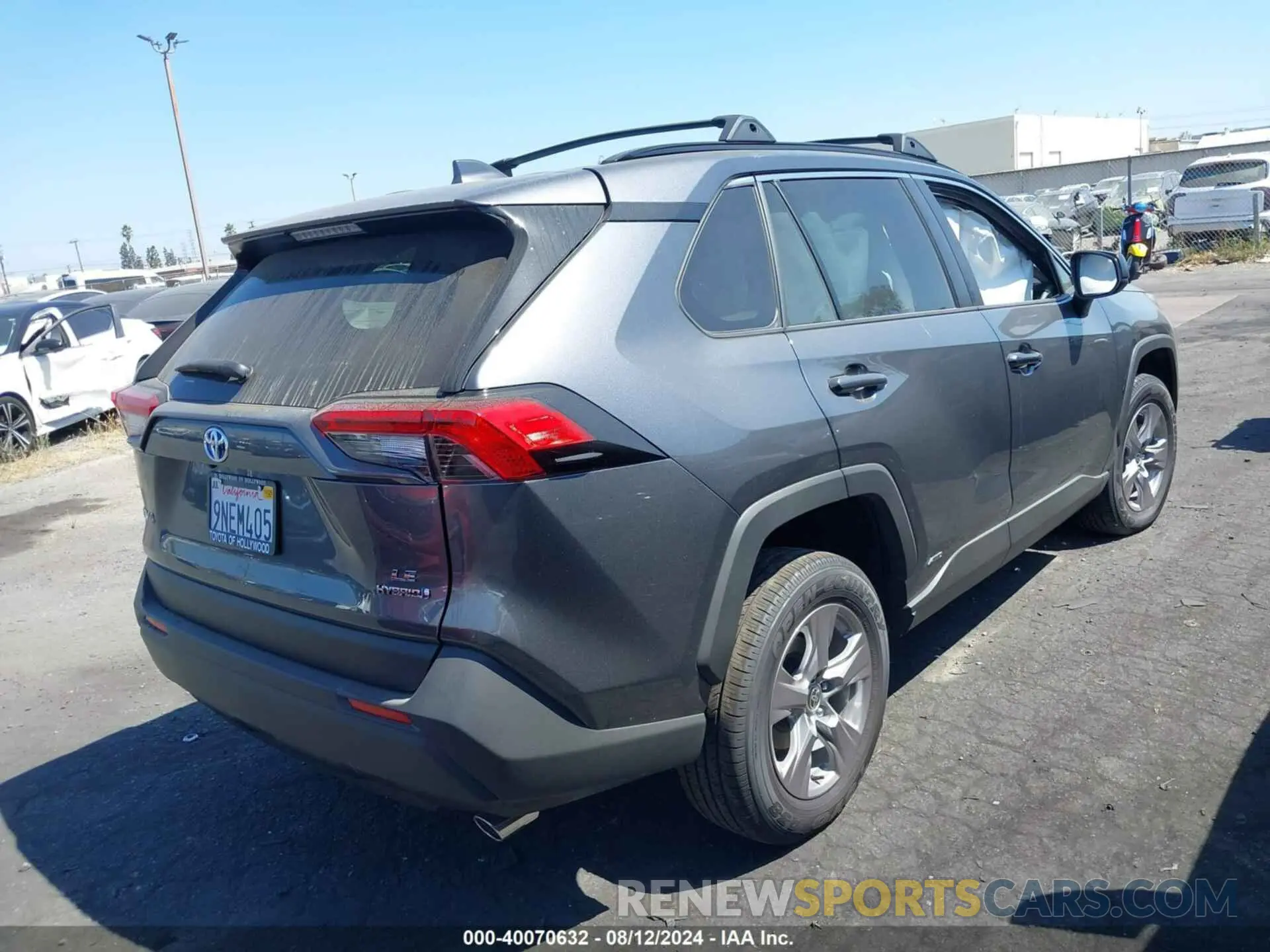 4 fotografías del automóvil dañado JTMLWRFV3RD245304 TOYOTA RAV4 HYBRID 2024