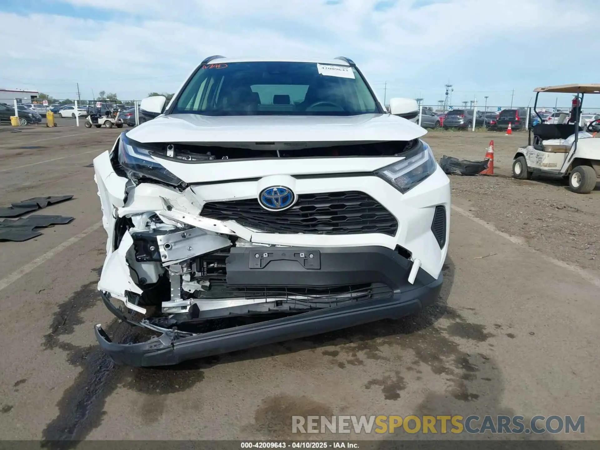 12 fotografías del automóvil dañado JTMMWRFV1RD208899 TOYOTA RAV4 HYBRID 2024