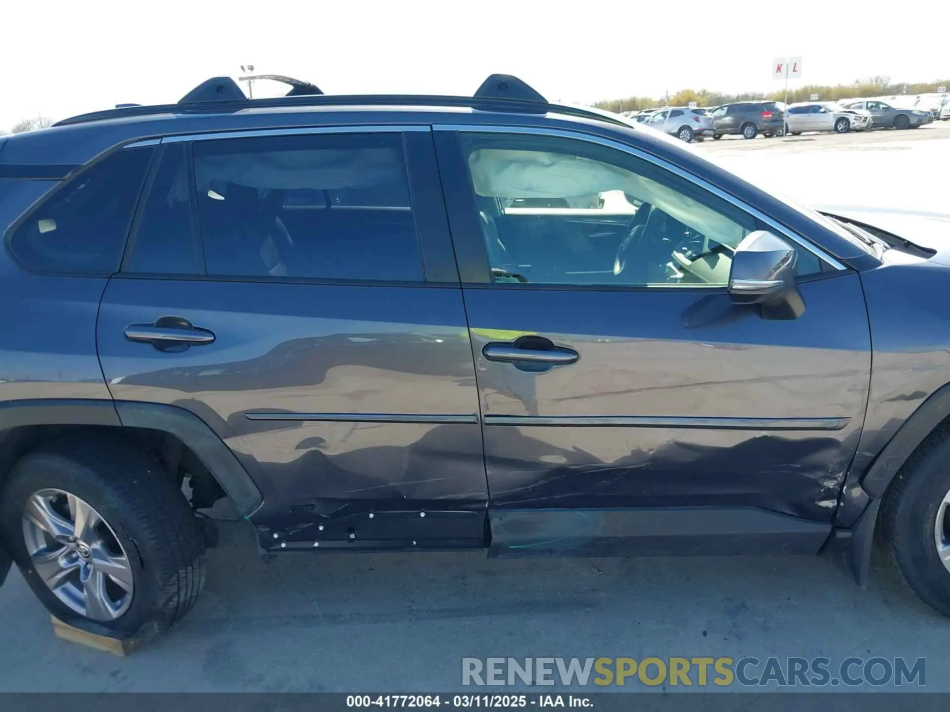 14 fotografías del automóvil dañado JTMRWRFV8RJ060533 TOYOTA RAV4 HYBRID 2024