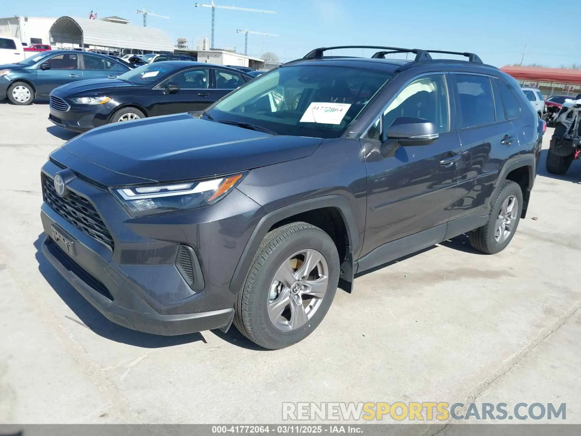 2 fotografías del automóvil dañado JTMRWRFV8RJ060533 TOYOTA RAV4 HYBRID 2024