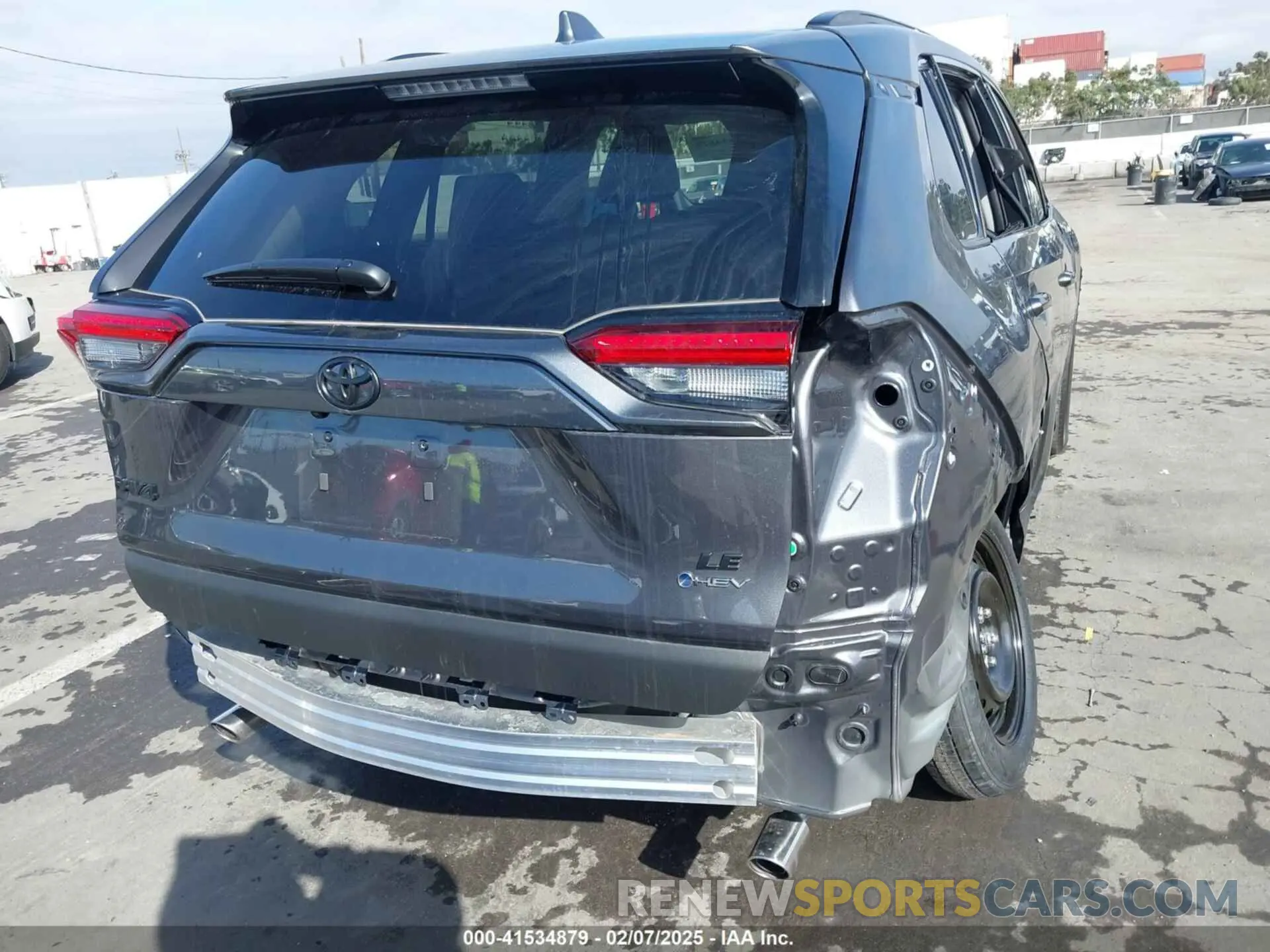 17 fotografías del automóvil dañado 2T3LWRFV8SW257439 TOYOTA RAV4 HYBRID 2025