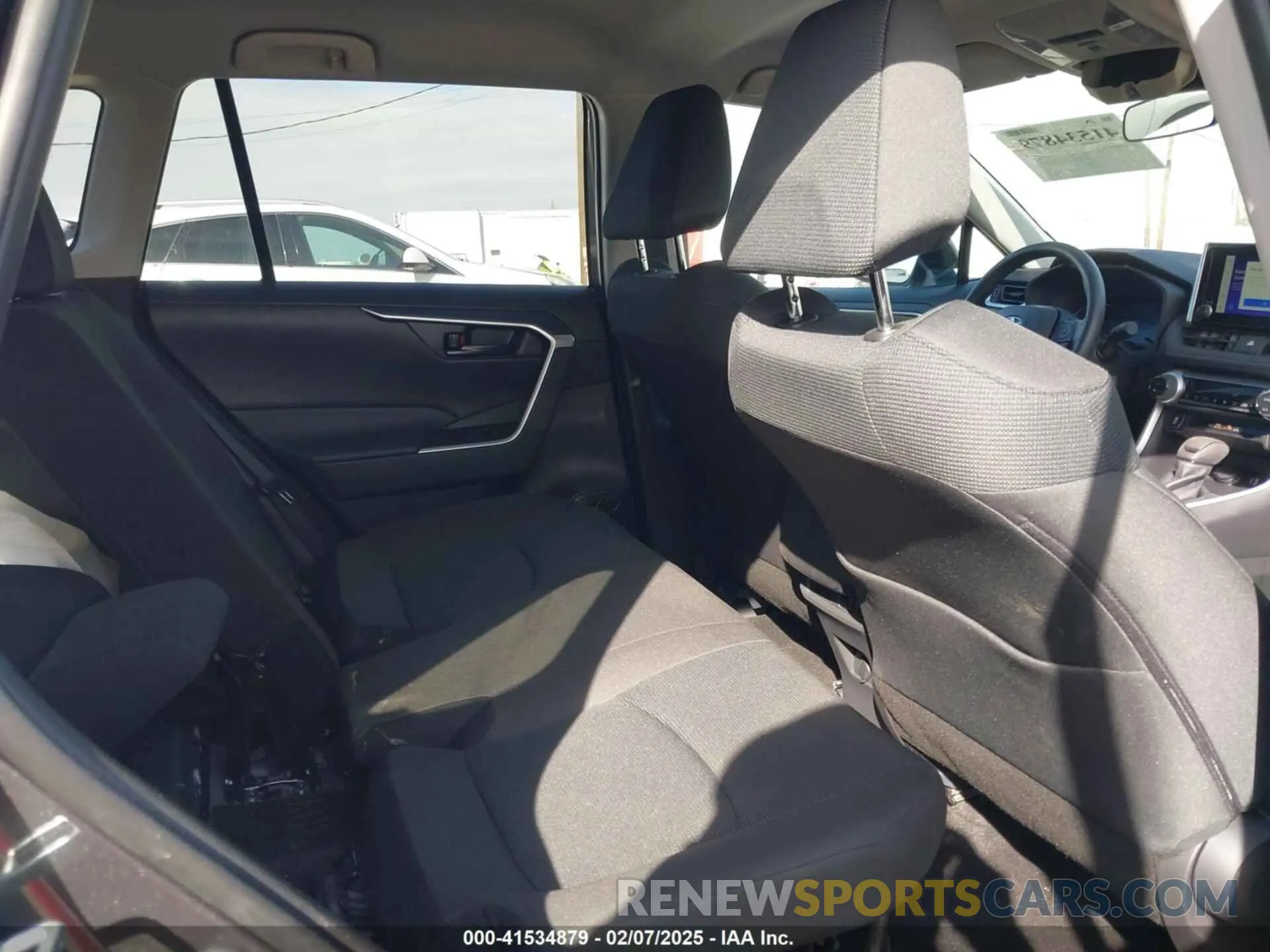 8 fotografías del automóvil dañado 2T3LWRFV8SW257439 TOYOTA RAV4 HYBRID 2025