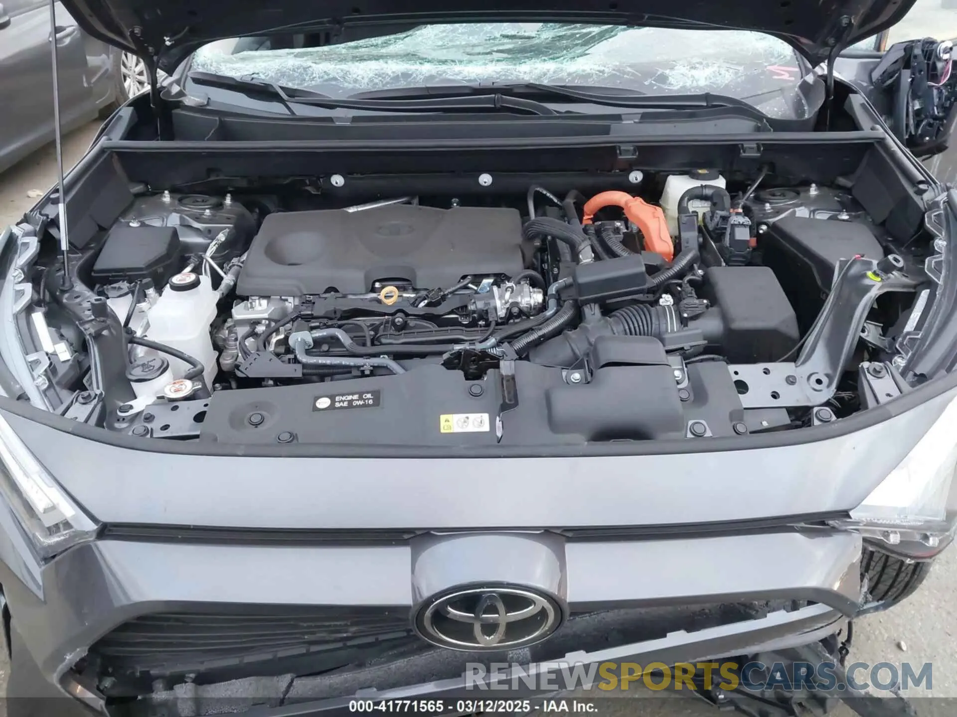 10 fotografías del automóvil dañado 2T3MWRFV9SW256756 TOYOTA RAV4 HYBRID 2025