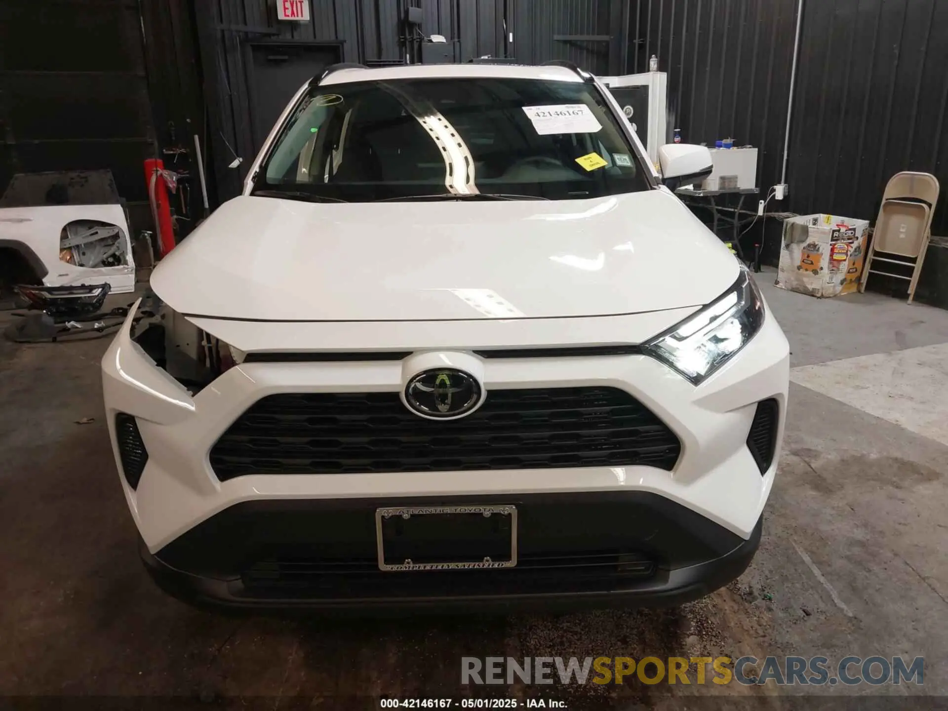 13 fotografías del automóvil dañado 2T3RWRFV0SW275623 TOYOTA RAV4 HYBRID 2025