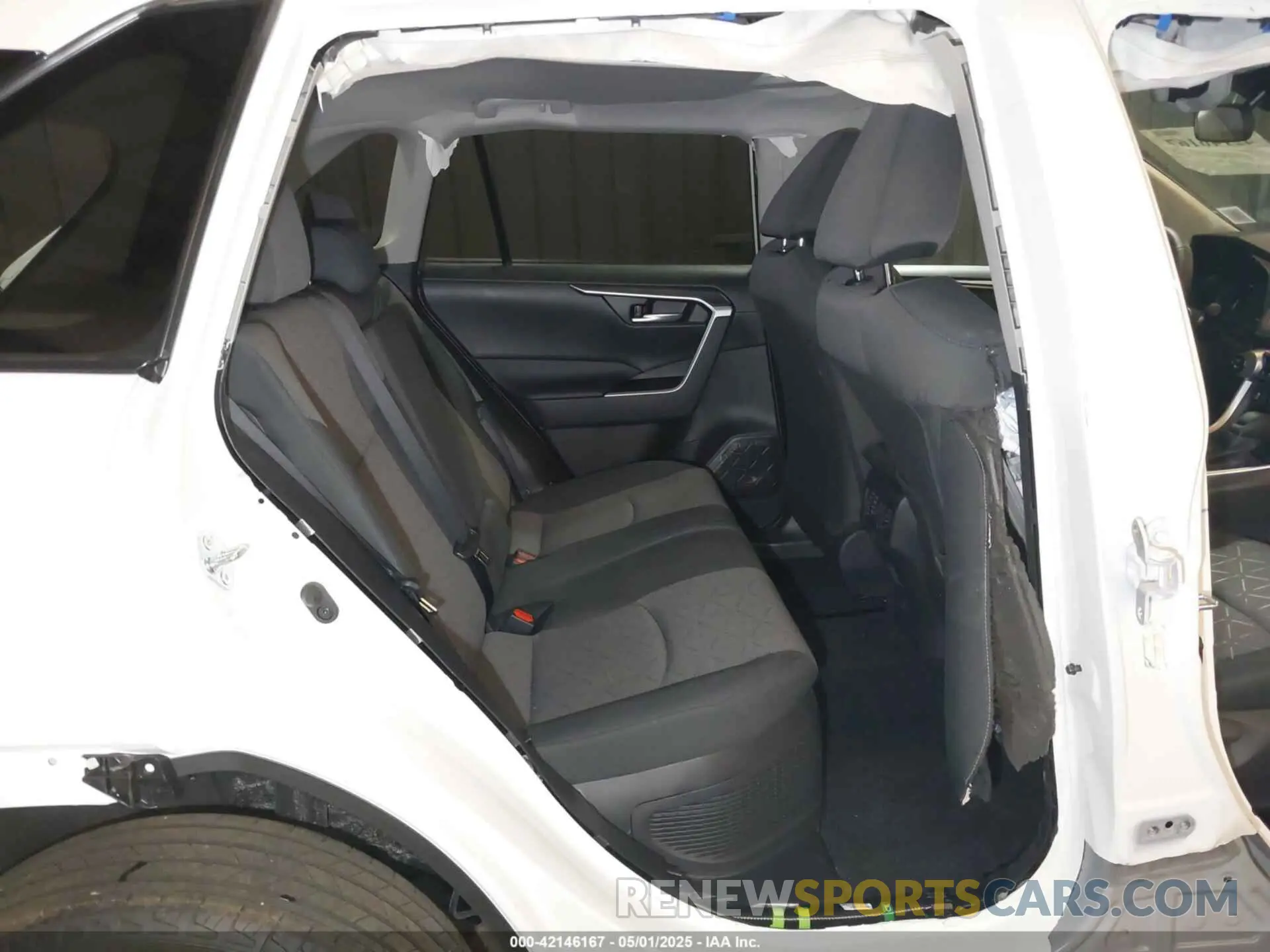 8 fotografías del automóvil dañado 2T3RWRFV0SW275623 TOYOTA RAV4 HYBRID 2025