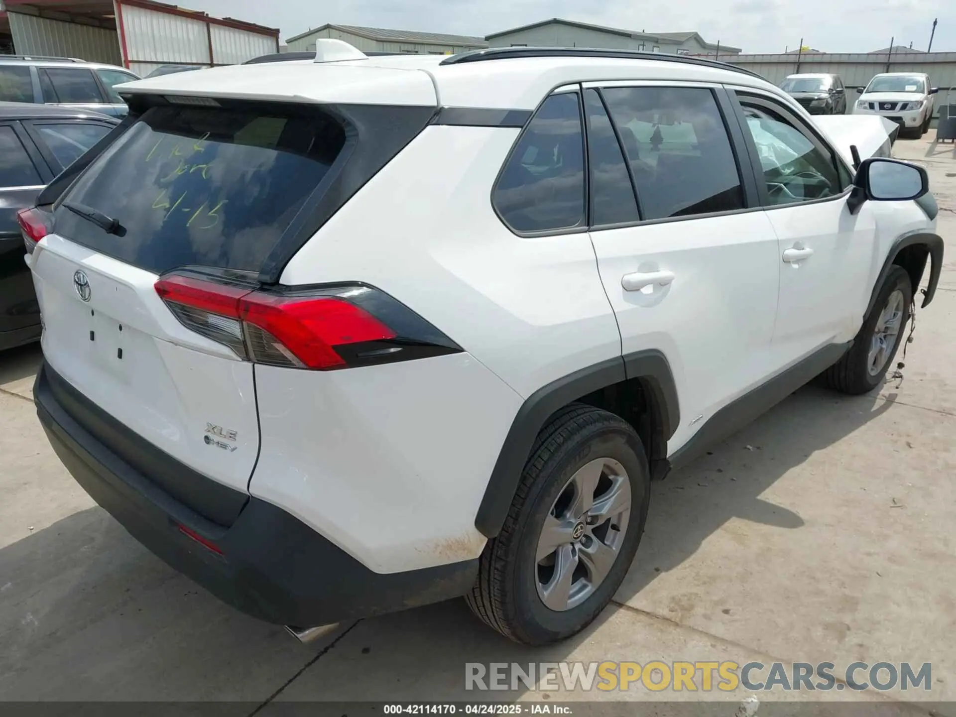 4 fotografías del automóvil dañado 2T3RWRFV7SW258365 TOYOTA RAV4 HYBRID 2025