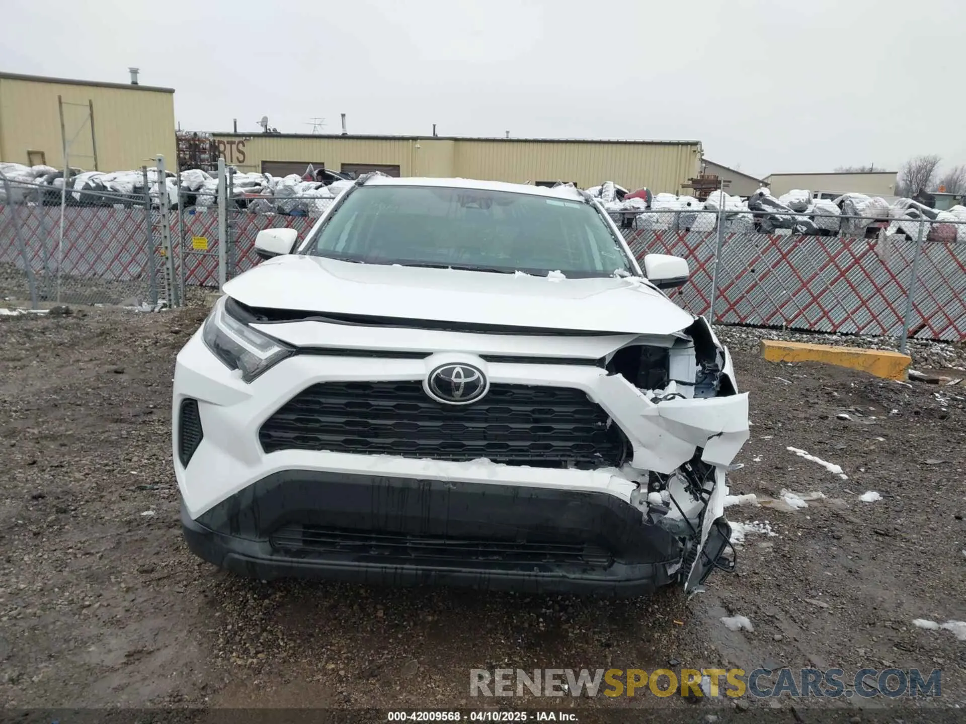 12 fotografías del automóvil dañado 2T3RWRFV8SW265681 TOYOTA RAV4 HYBRID 2025